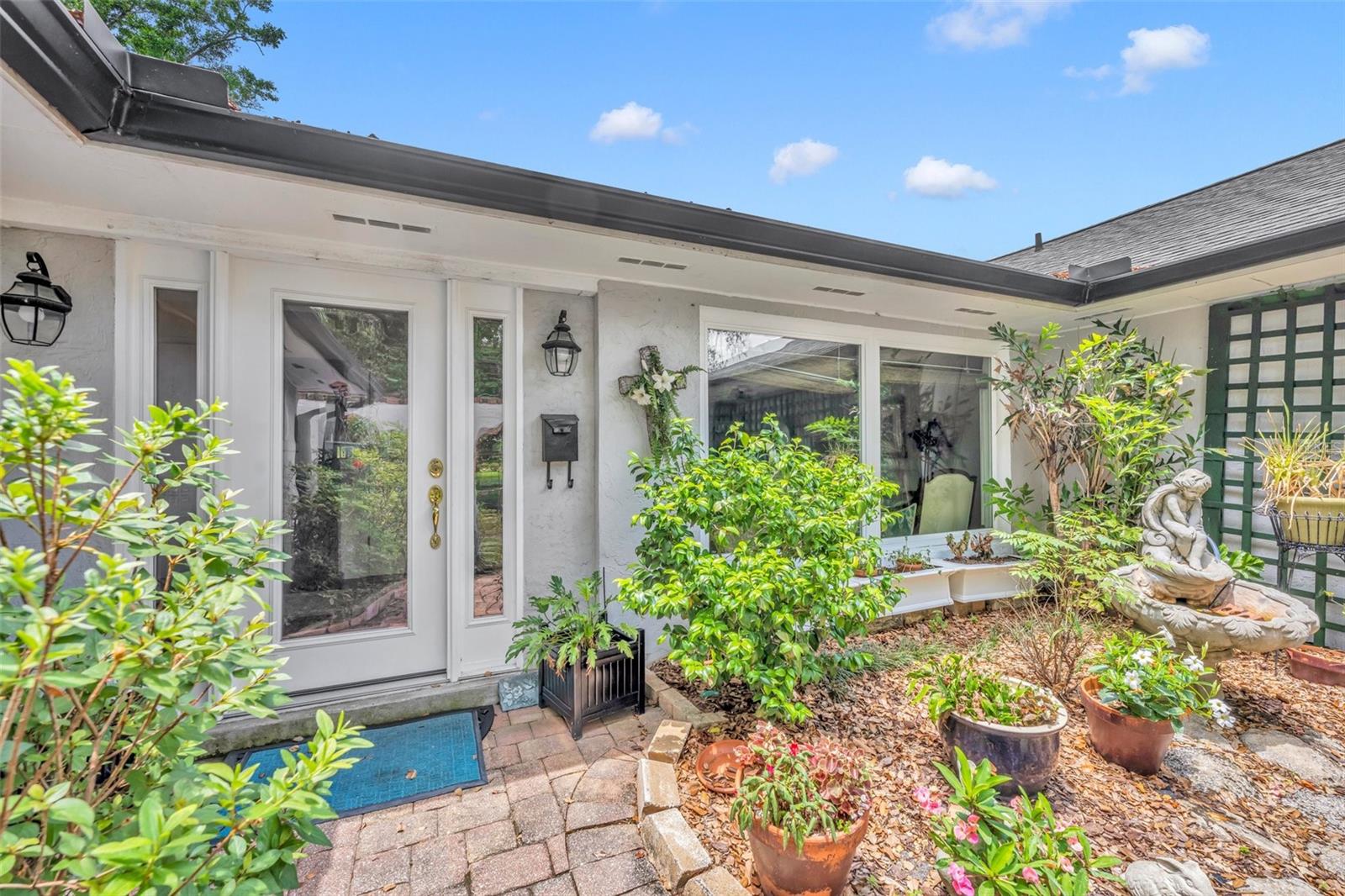 1441 SUNNYSIDE DRIVE