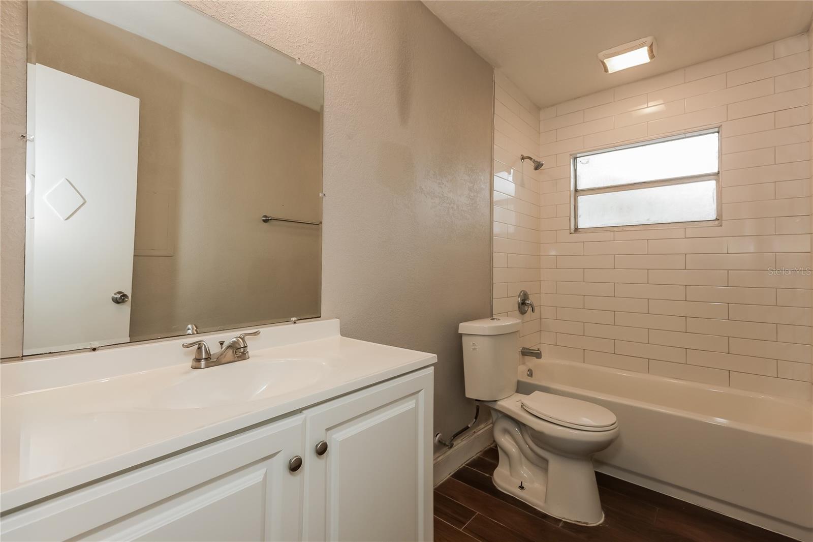 SHANNON TERRACE - Residential Lease