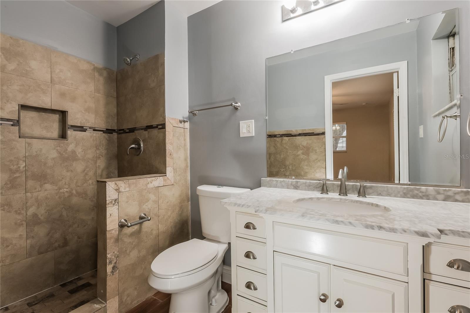 SHANNON TERRACE - Residential Lease