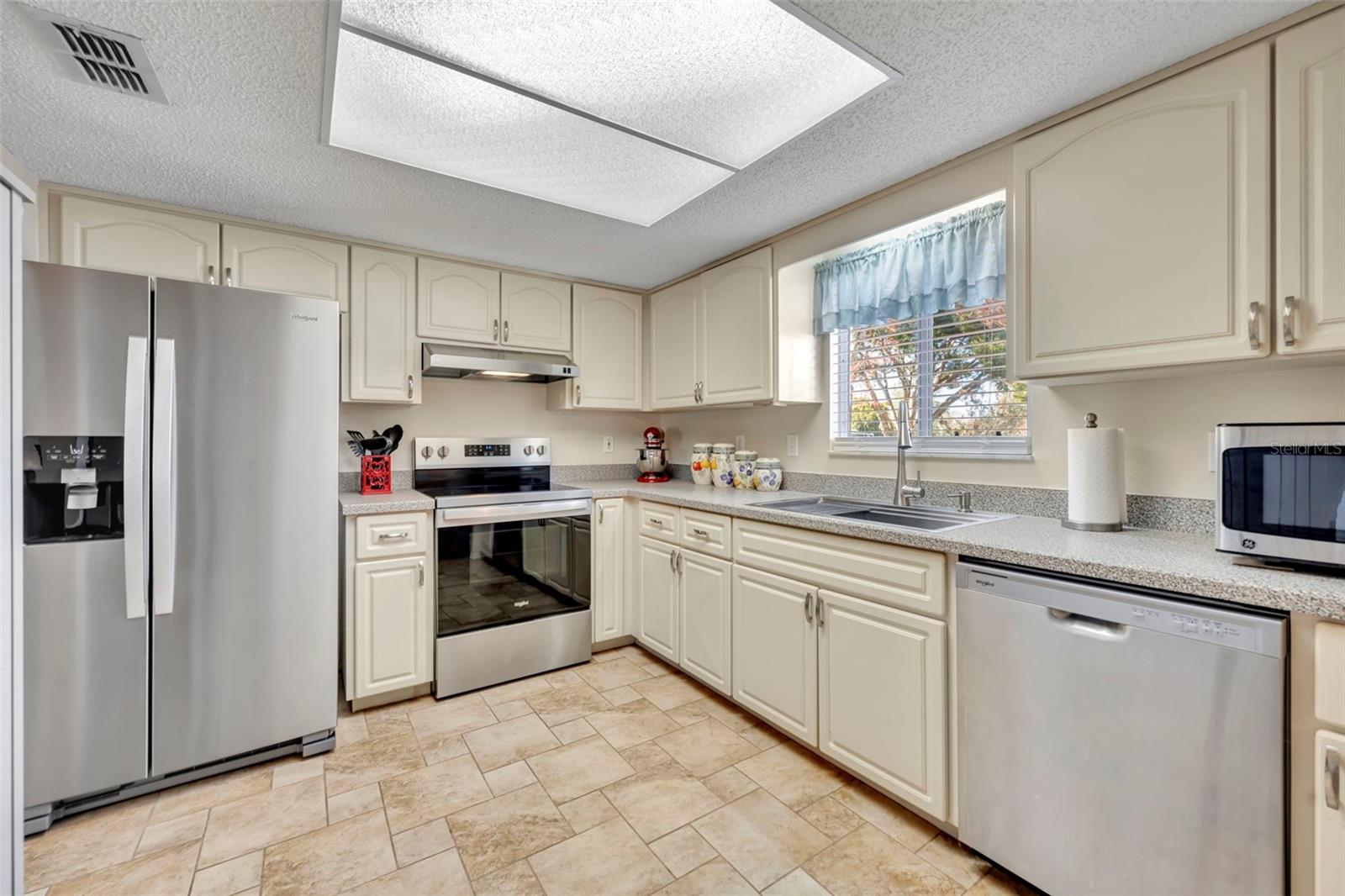 SPRUCE CREEK SOUTH - Residential