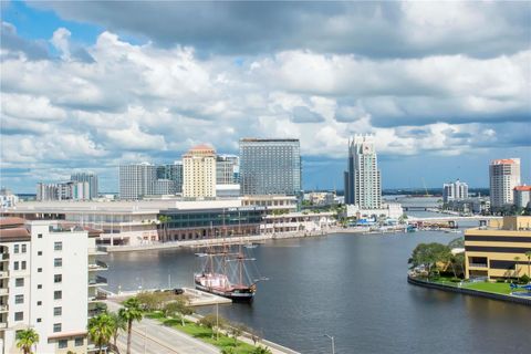 A home in TAMPA