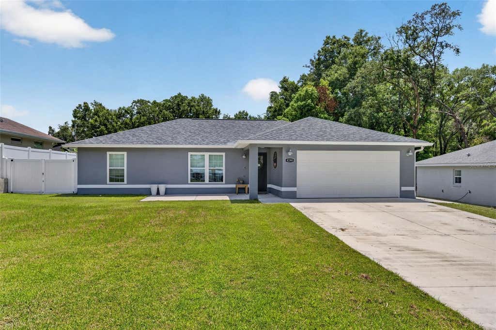 Photo of 8280 SE 161st Place, Summerfield, FL 34491 (MLS # O6433315)
