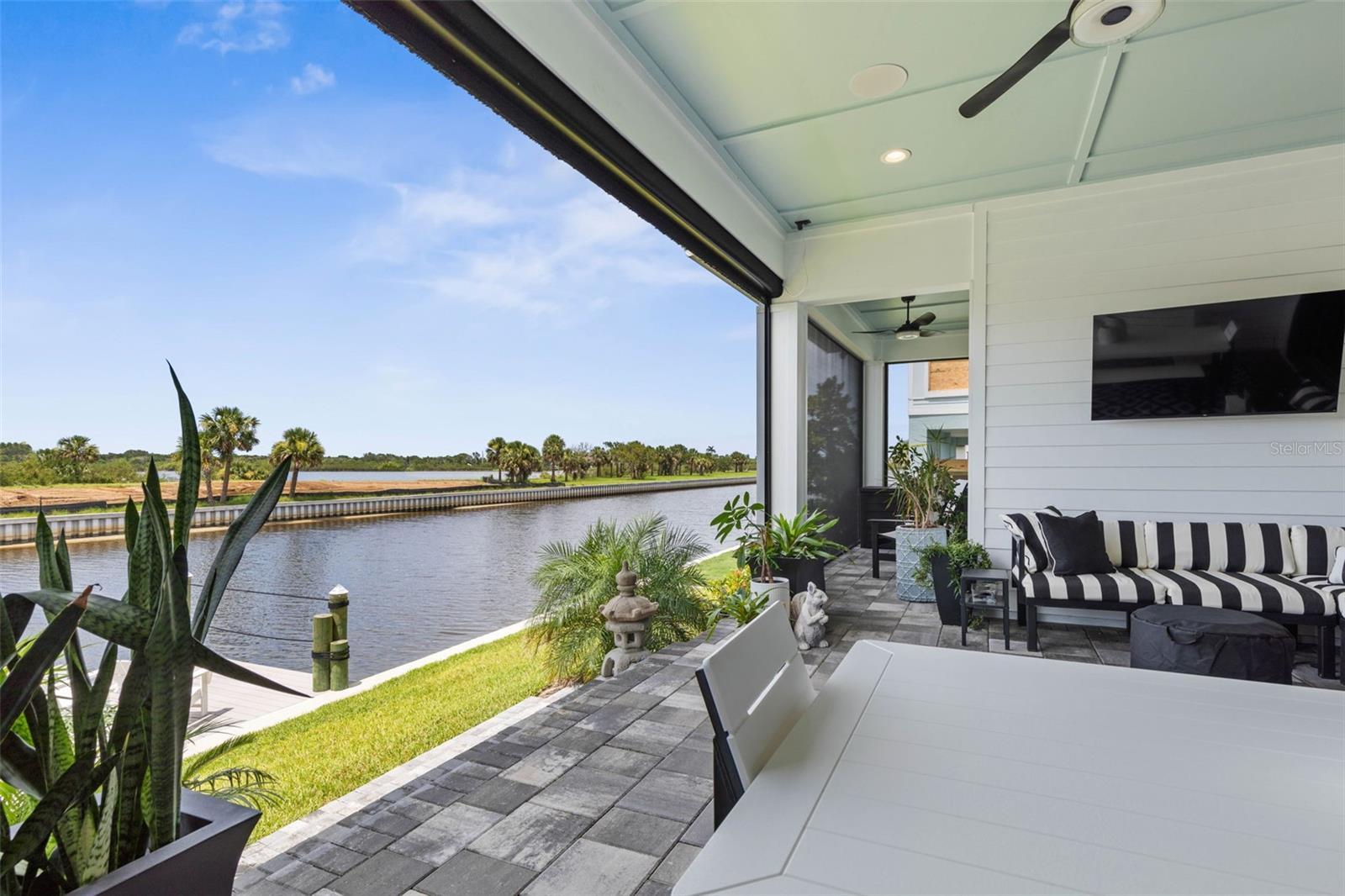 SEASIDE LNDGS - Residential