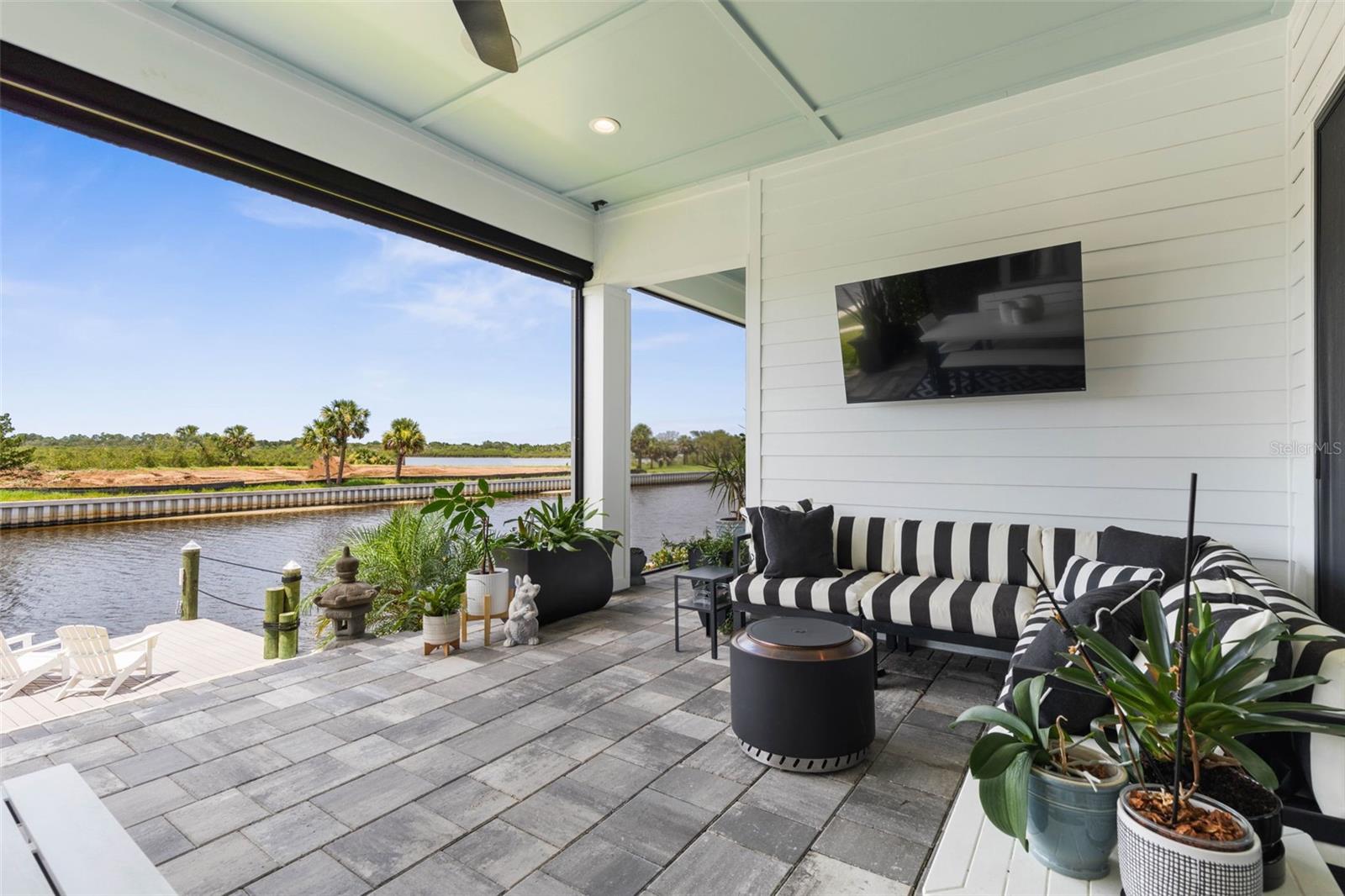 SEASIDE LNDGS - Residential