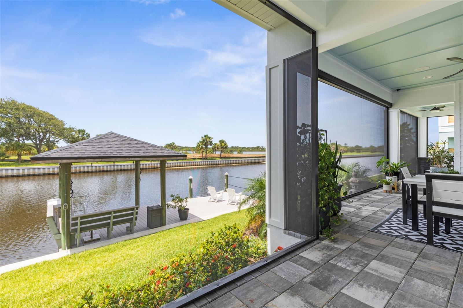 SEASIDE LNDGS - Residential