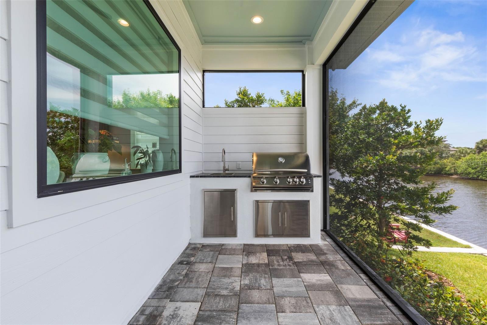 SEASIDE LNDGS - Residential
