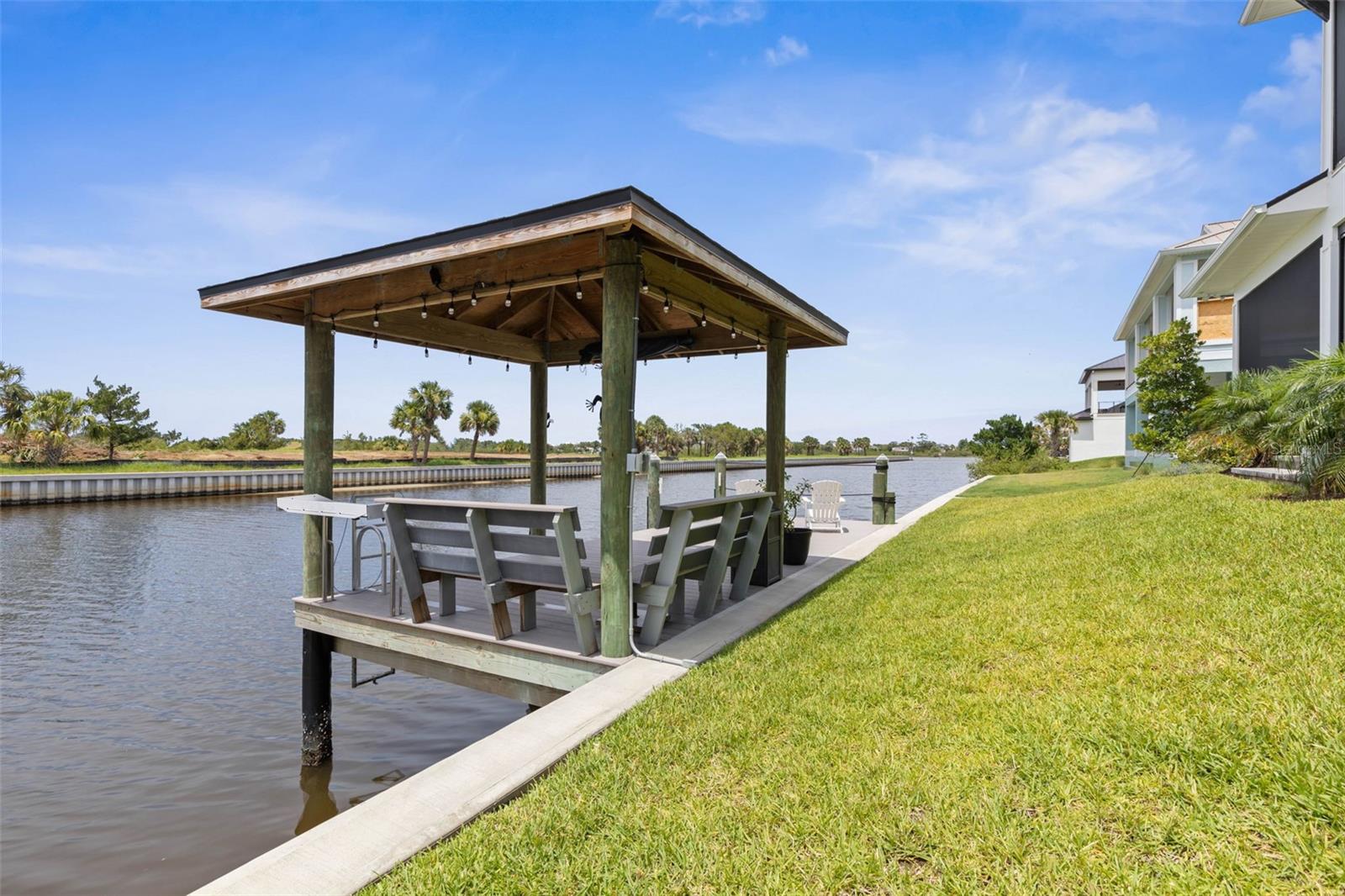 129 SEASIDE POINT