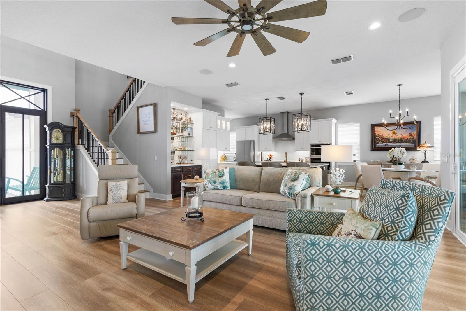SEASIDE LNDGS - Residential