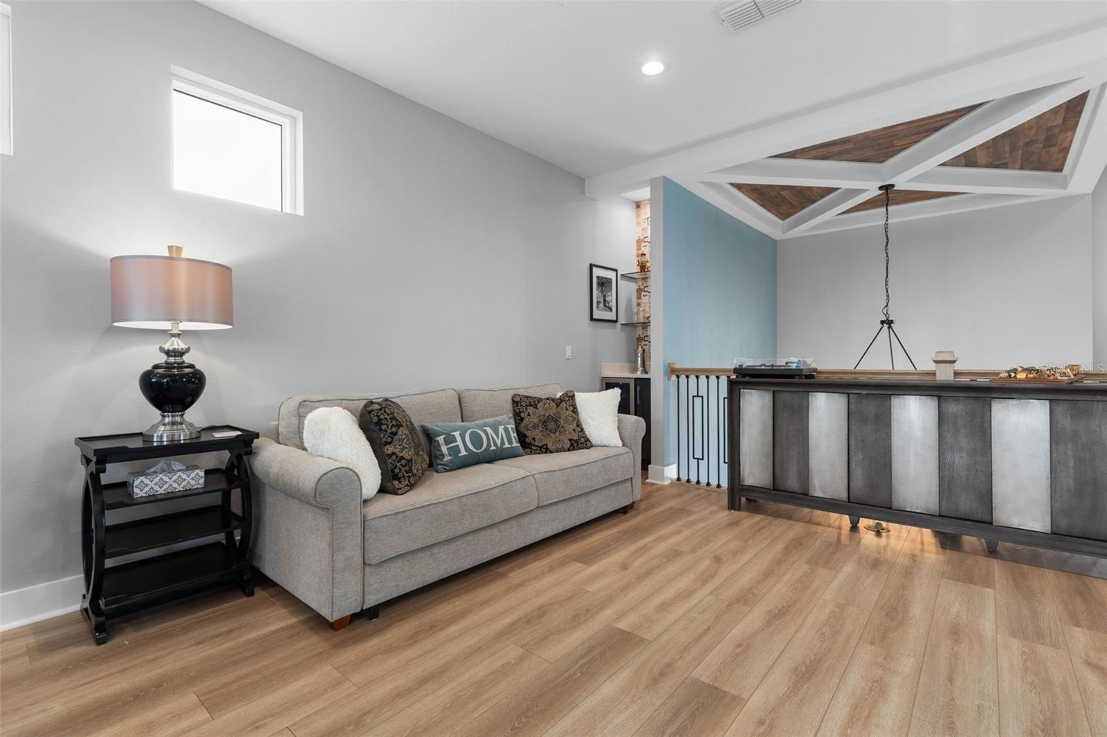 SEASIDE LNDGS - Residential