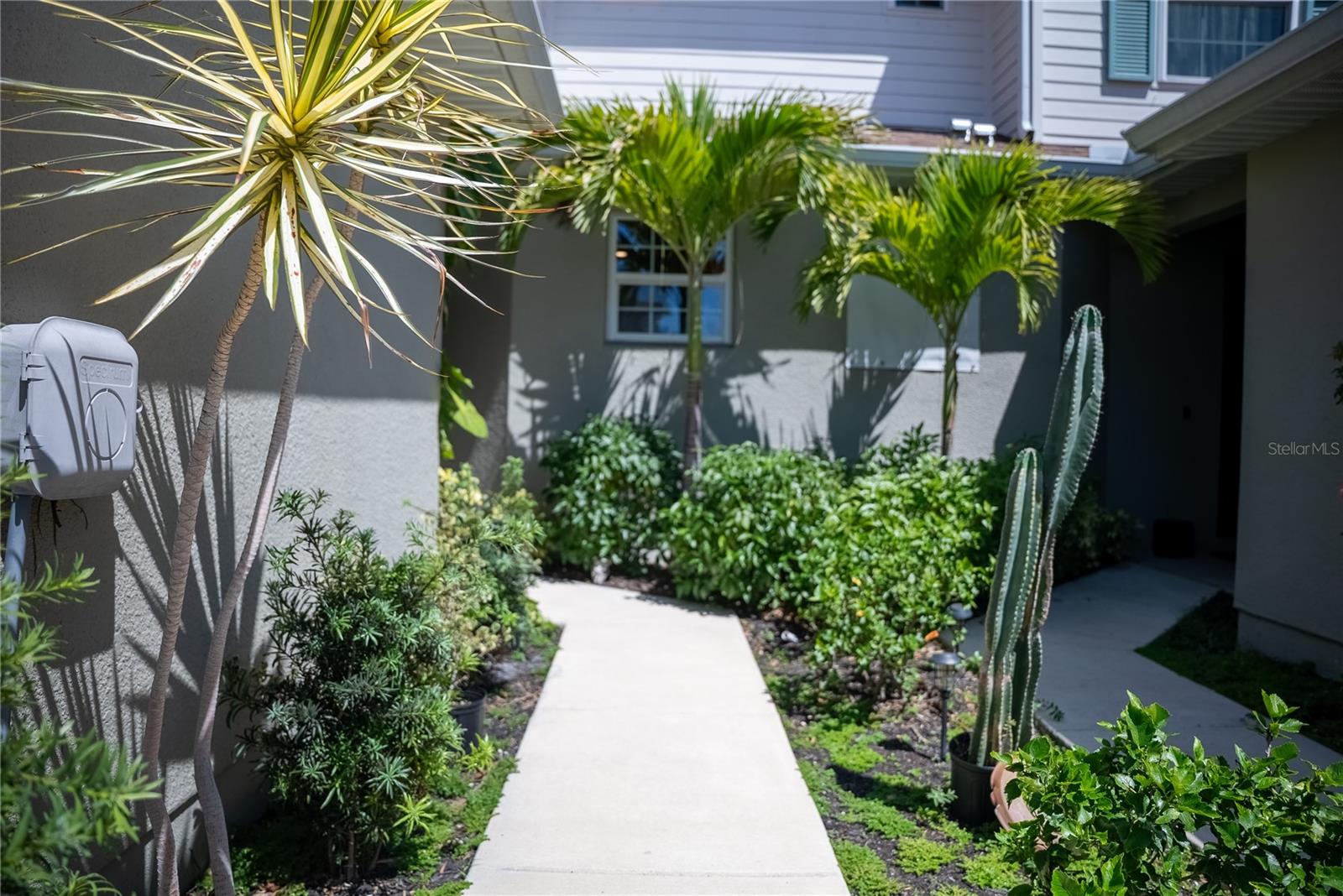 HERITAGE OAKS TWNHMS - Residential