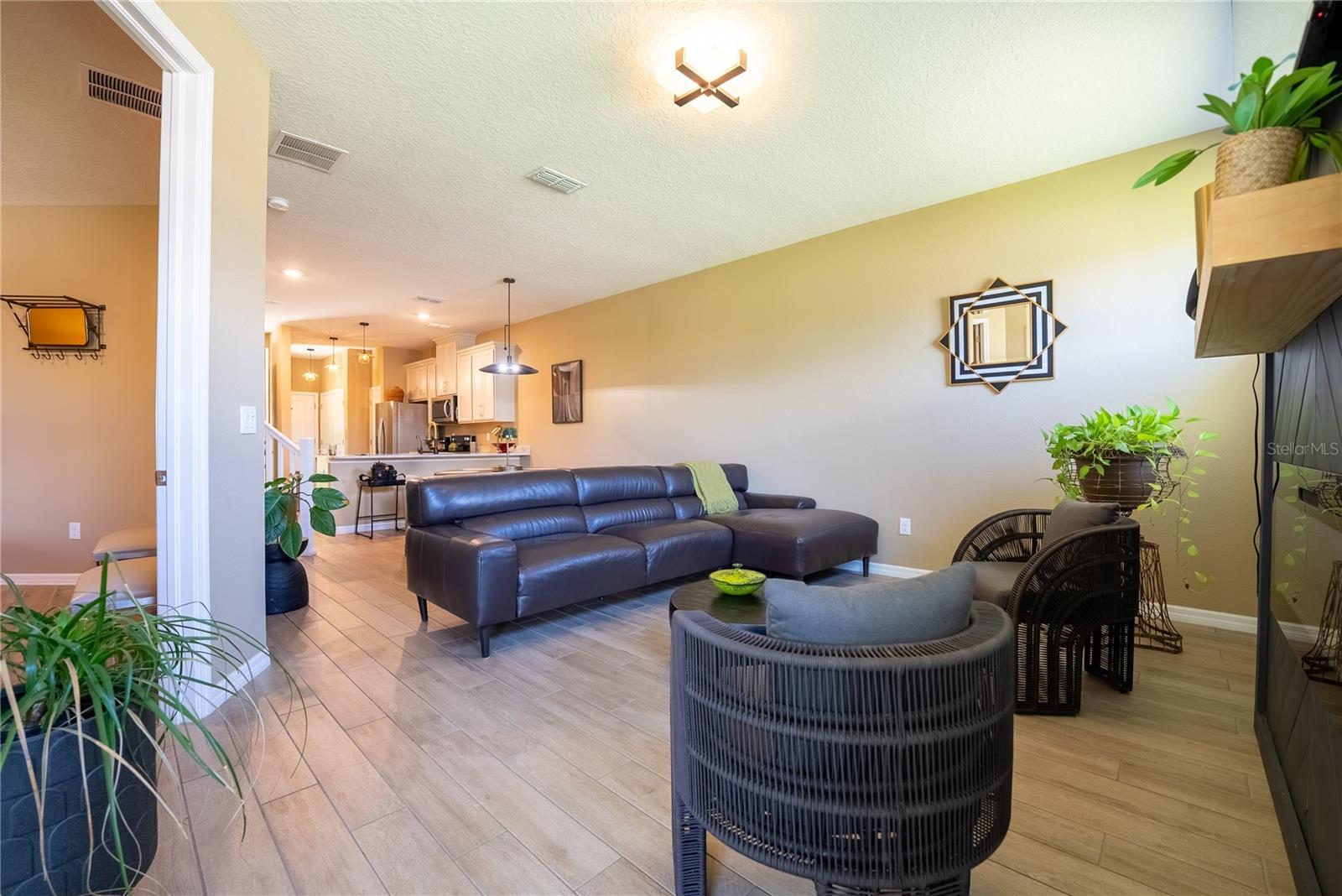 HERITAGE OAKS TWNHMS - Residential