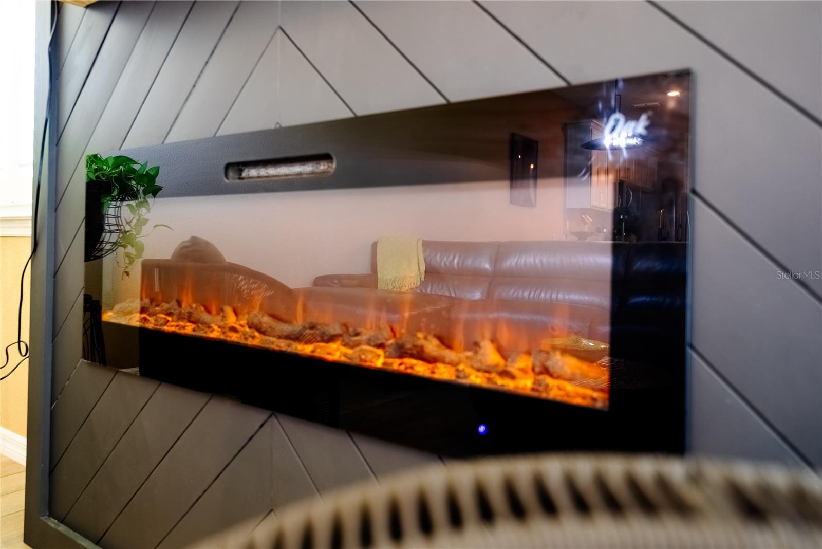 HERITAGE OAKS TWNHMS - Residential