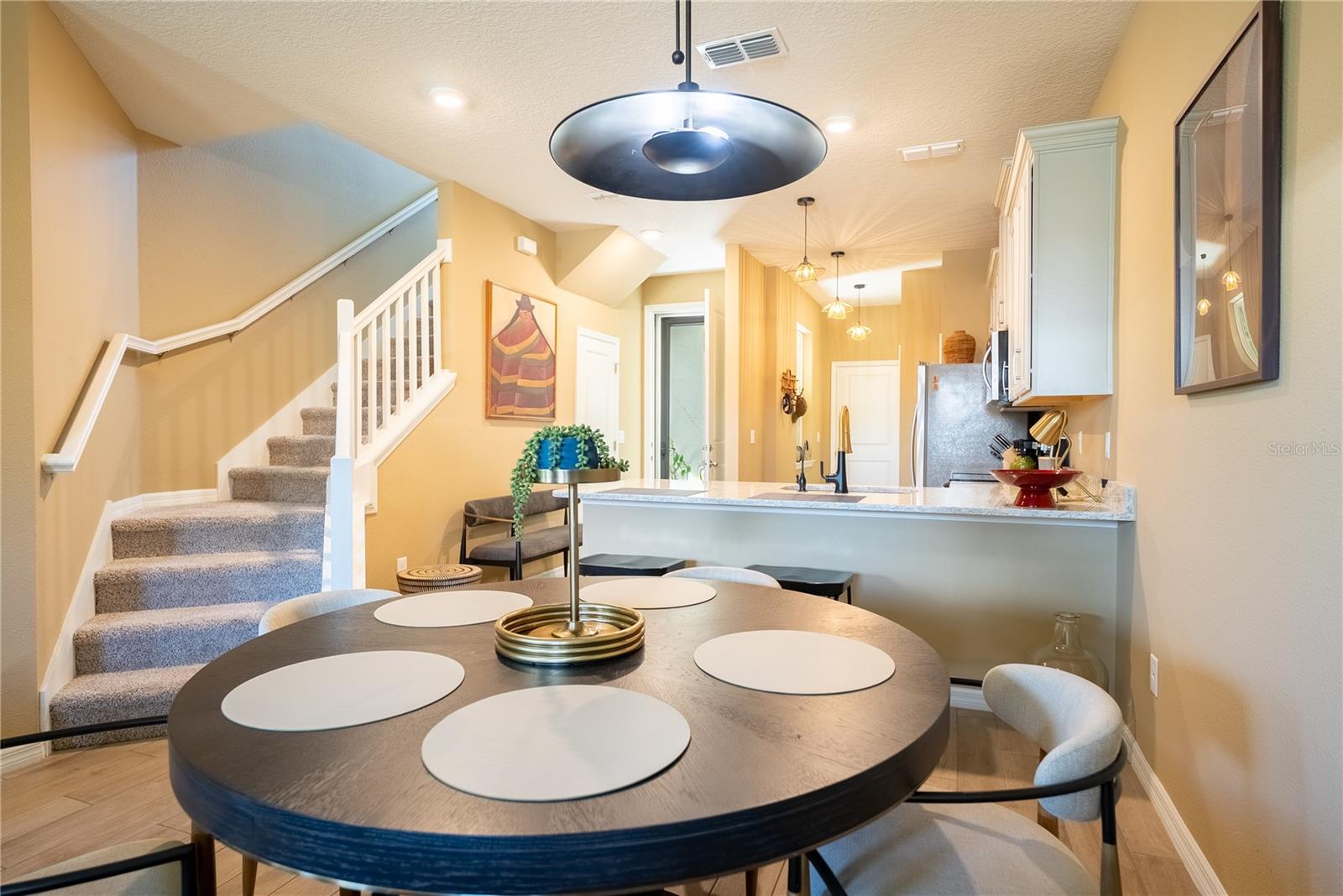 HERITAGE OAKS TWNHMS - Residential