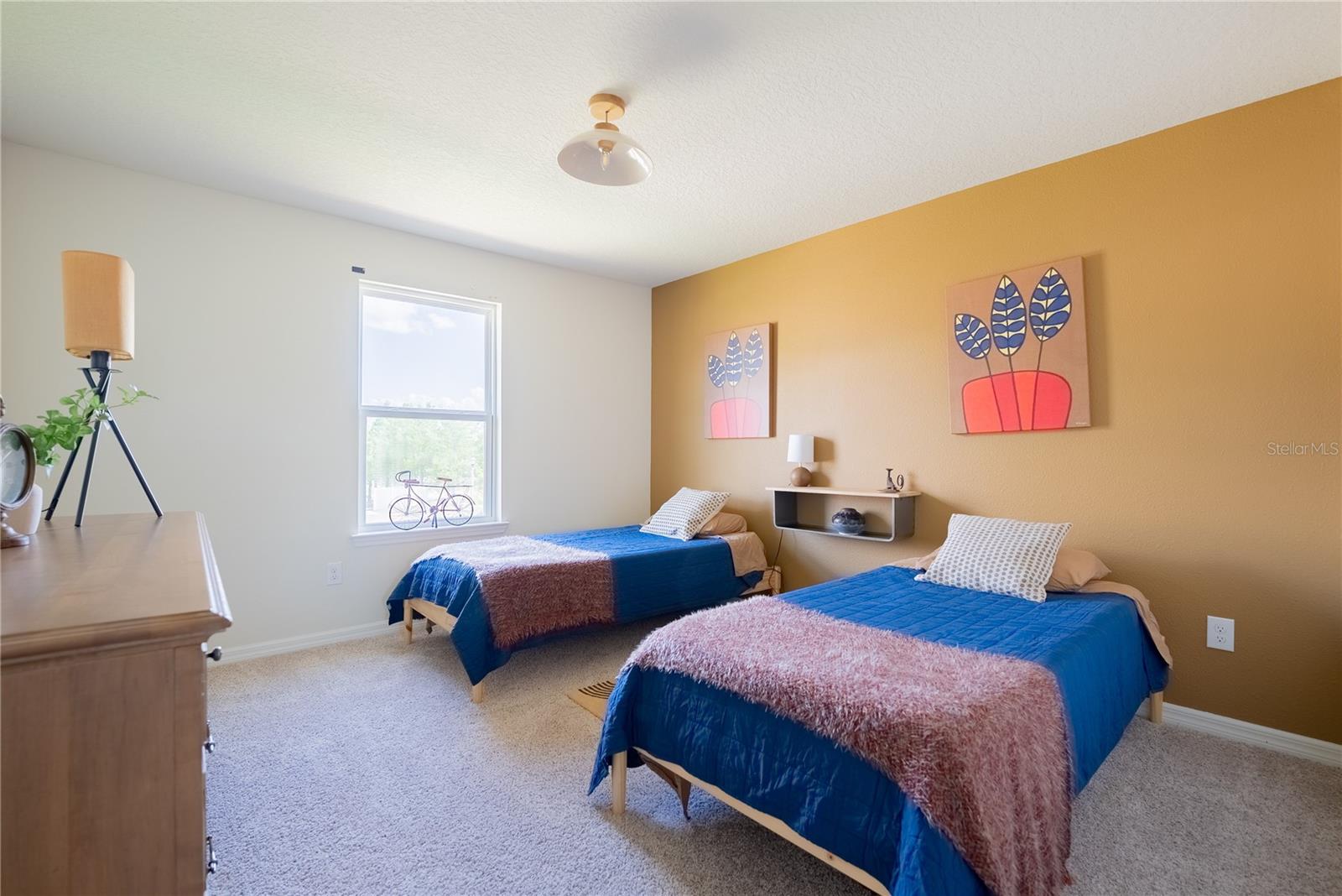 HERITAGE OAKS TWNHMS - Residential