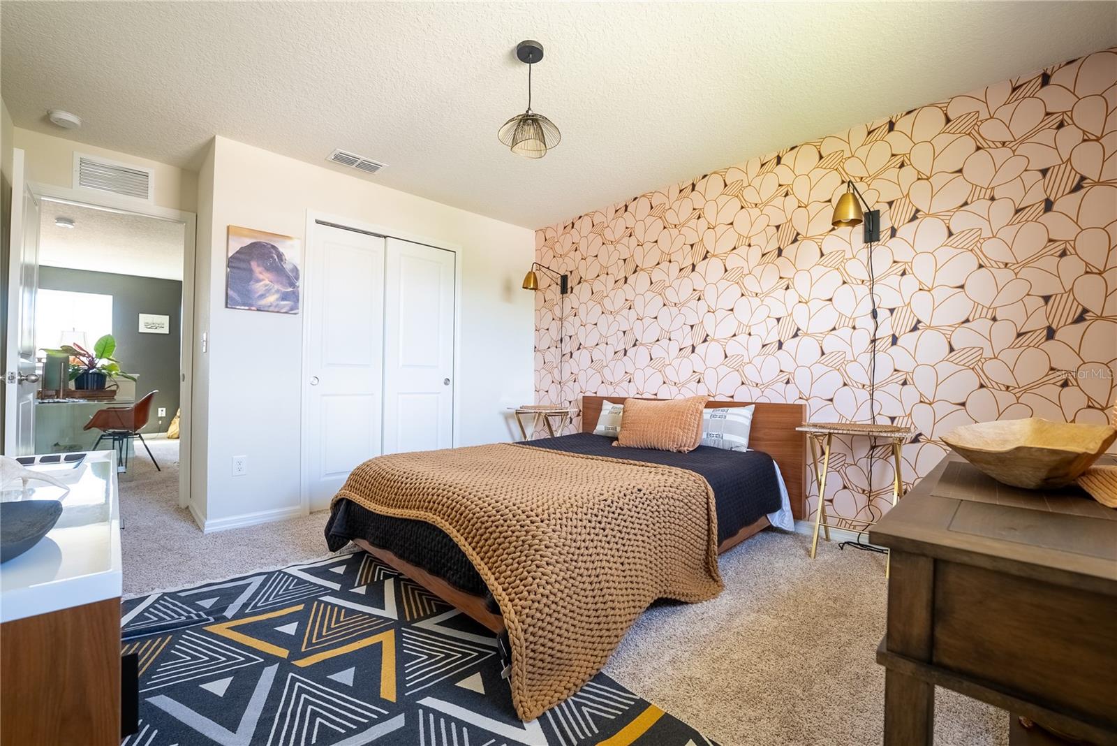 HERITAGE OAKS TWNHMS - Residential