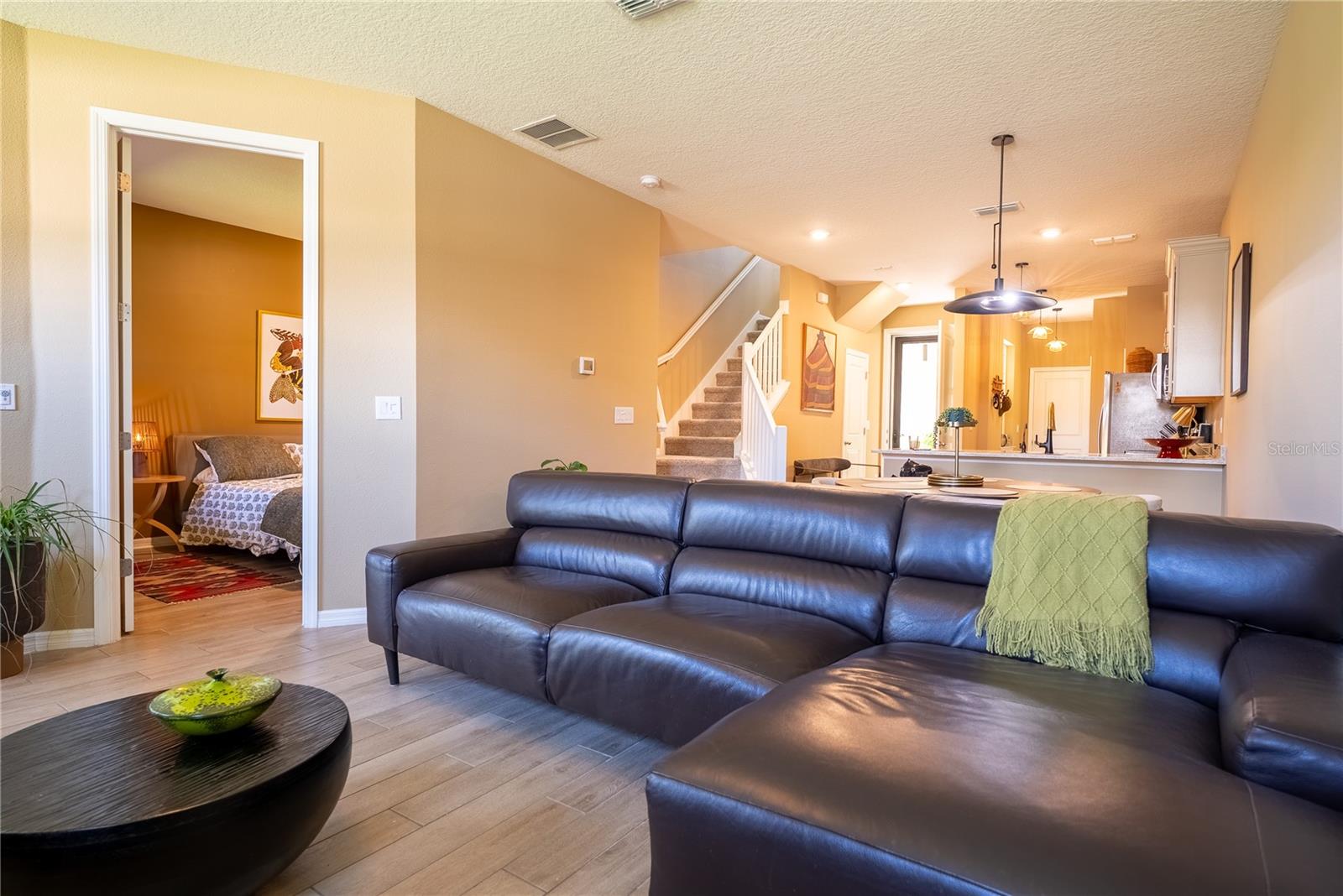 HERITAGE OAKS TWNHMS - Residential