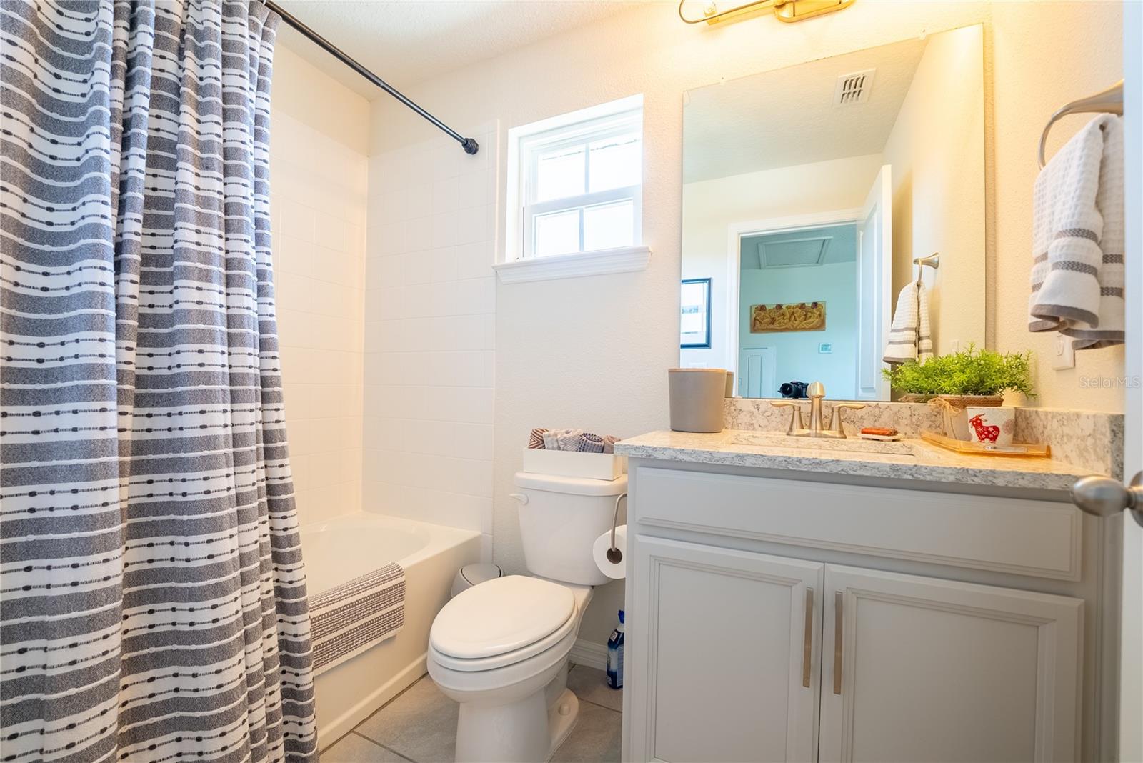 HERITAGE OAKS TWNHMS - Residential