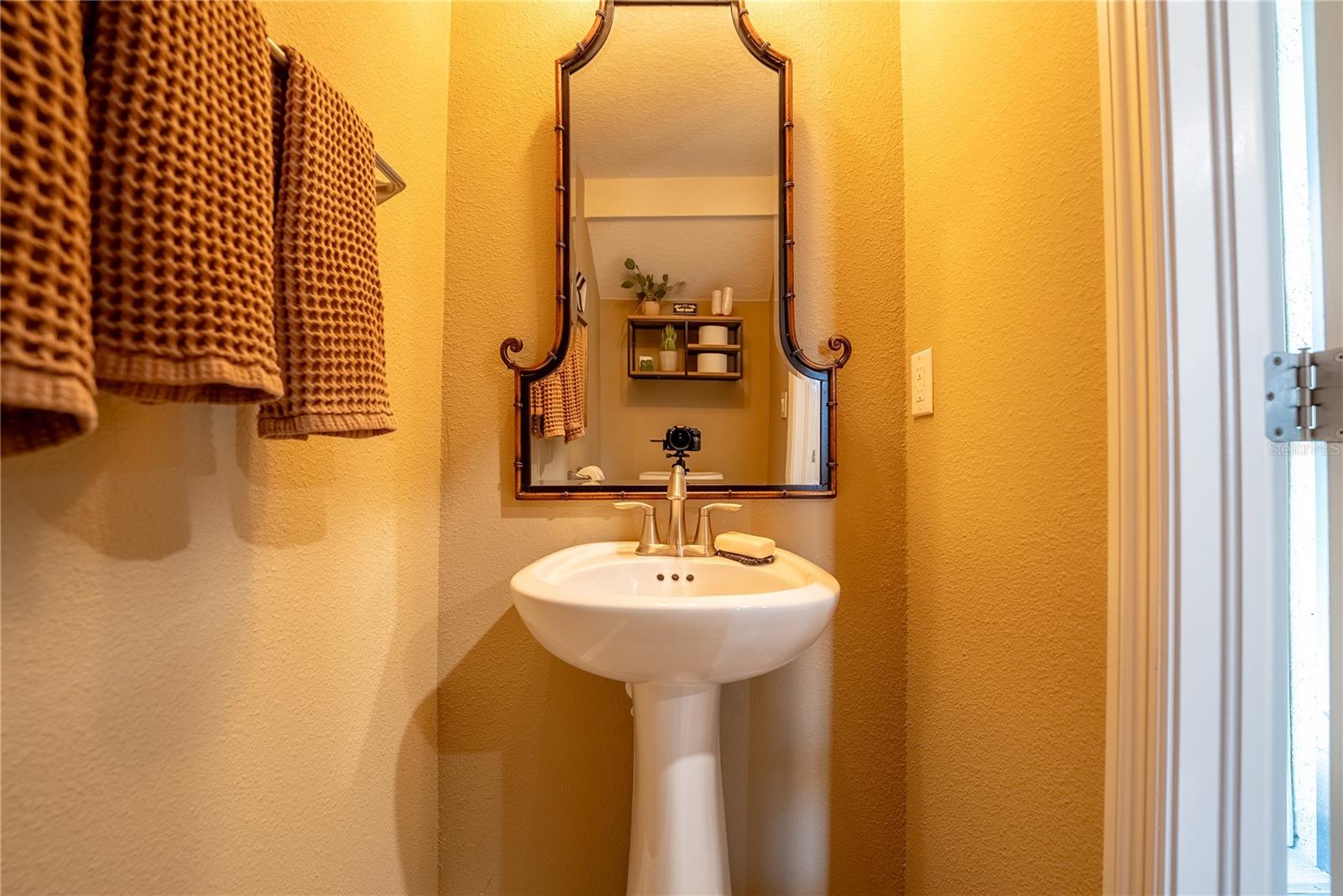 HERITAGE OAKS TWNHMS - Residential