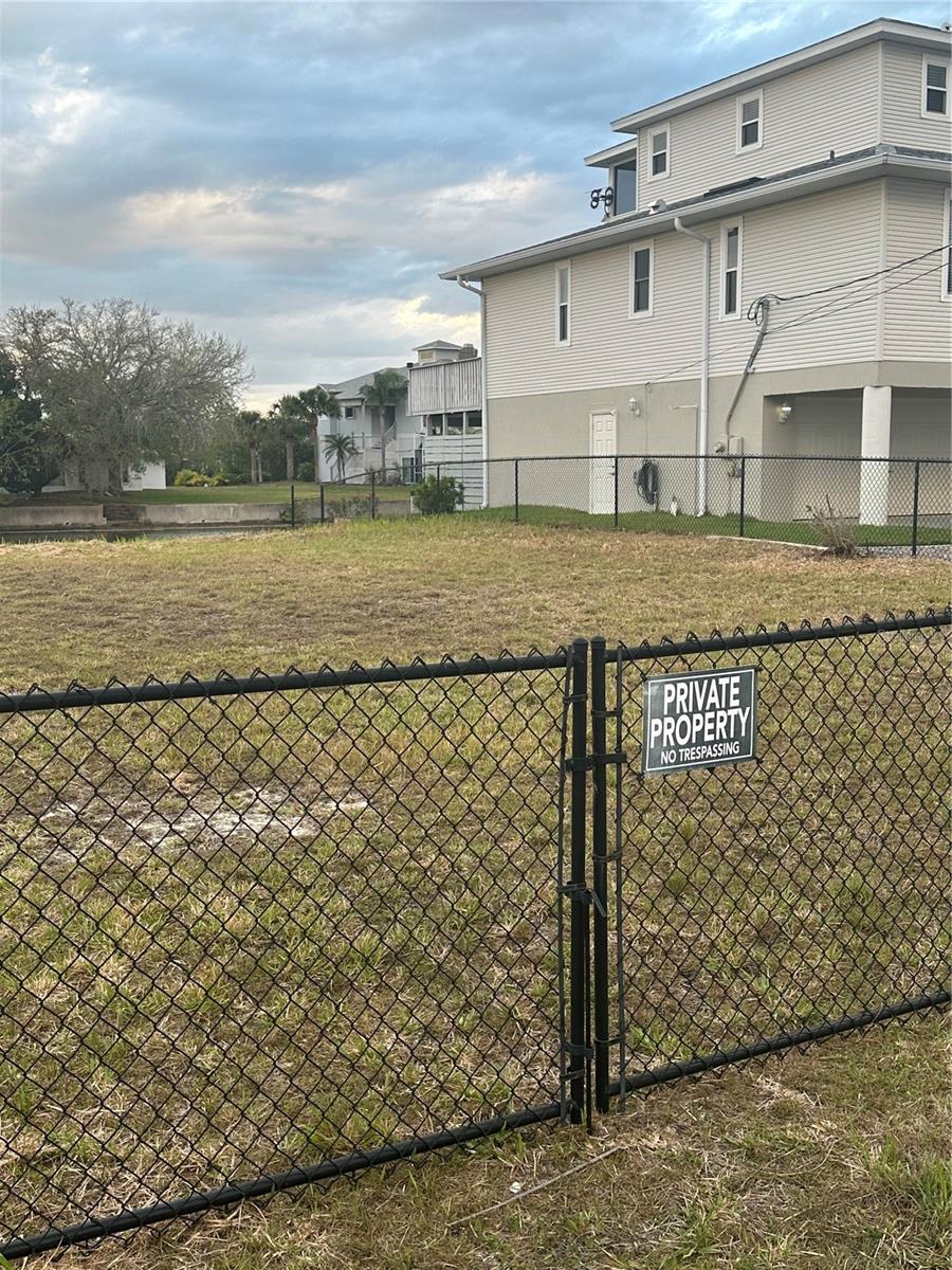 HERNANDO BEACH - Land