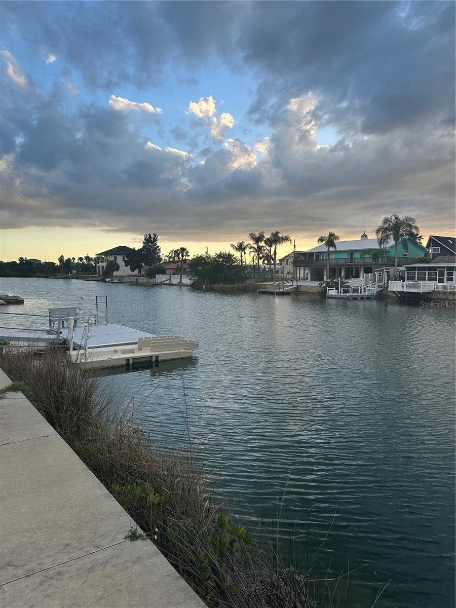 HERNANDO BEACH - Land