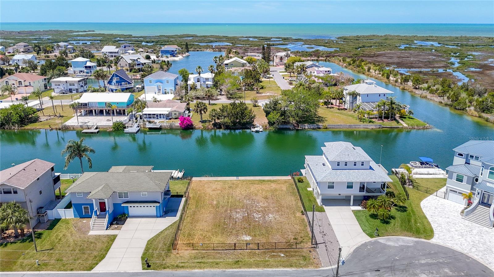 HERNANDO BEACH - Land