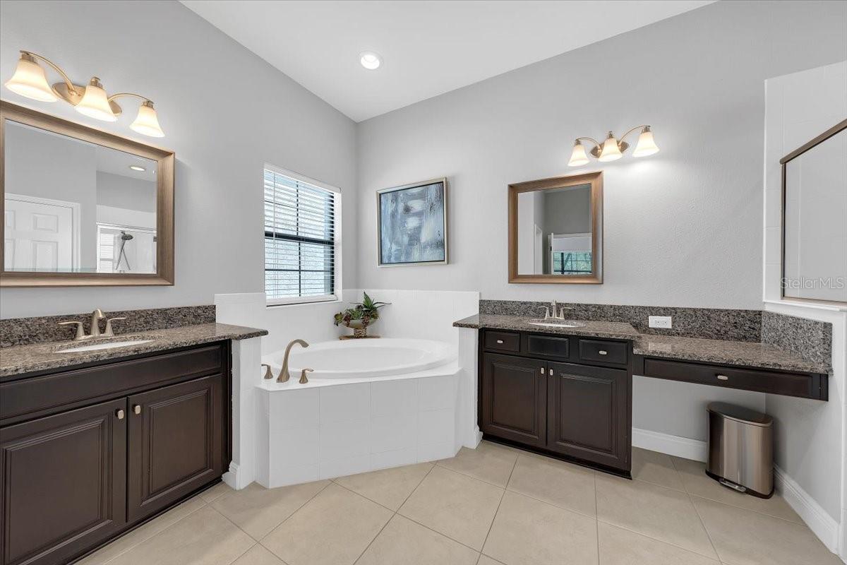 RESERVE AT SOUTH FORK PH 1 - Residential