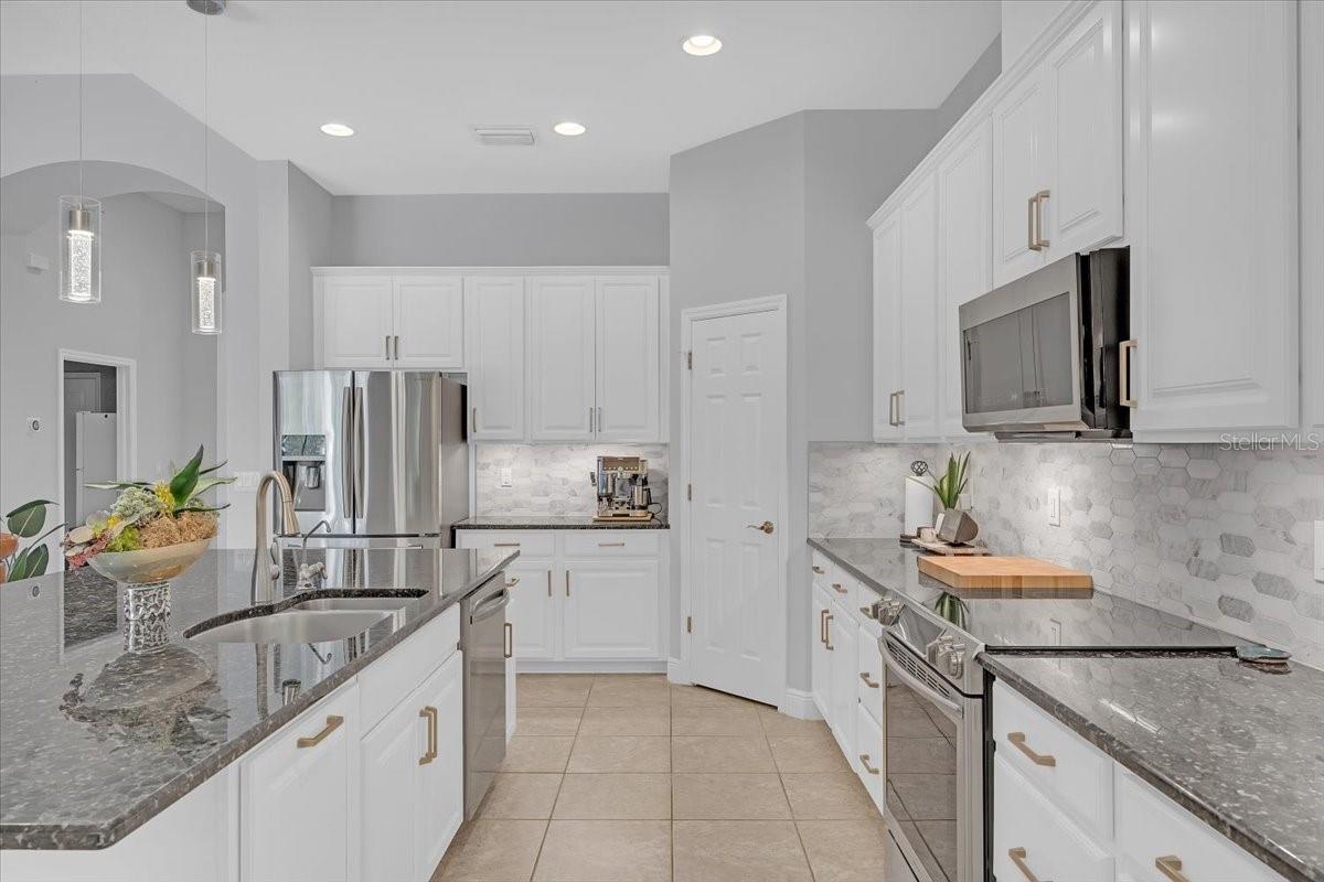 RESERVE AT SOUTH FORK PH 1 - Residential