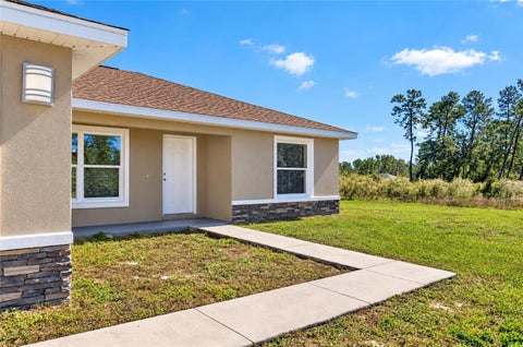 Tiny photo for 17399 SW 25th Circle, Ocala, FL 34473 (MLS # OM734592)