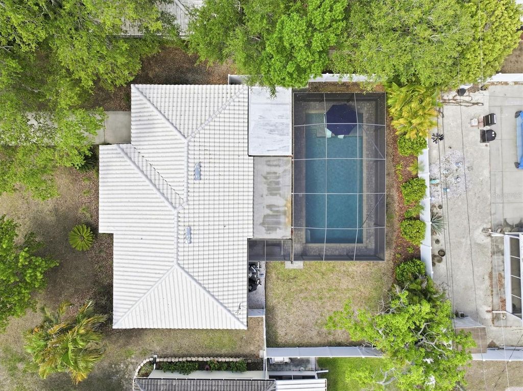 Photo of 783 Manor Drive W, Dunedin, FL 34698 (MLS # TB8503832)