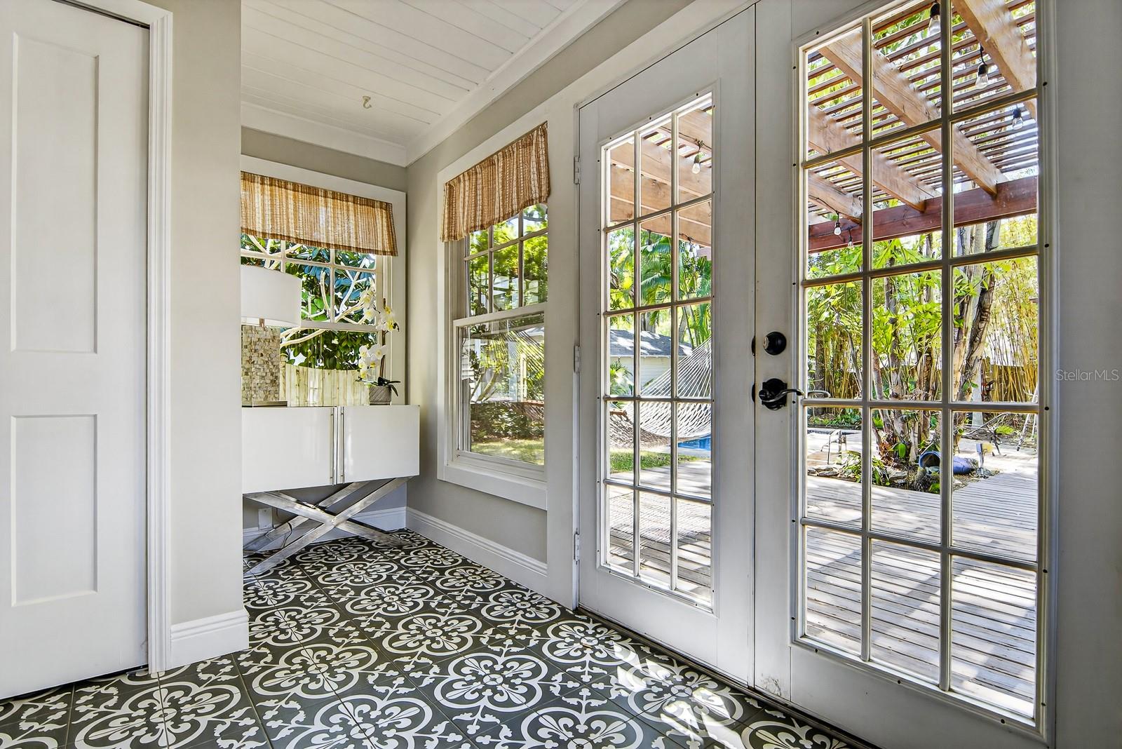 MARINE MANOR A REV - Residential