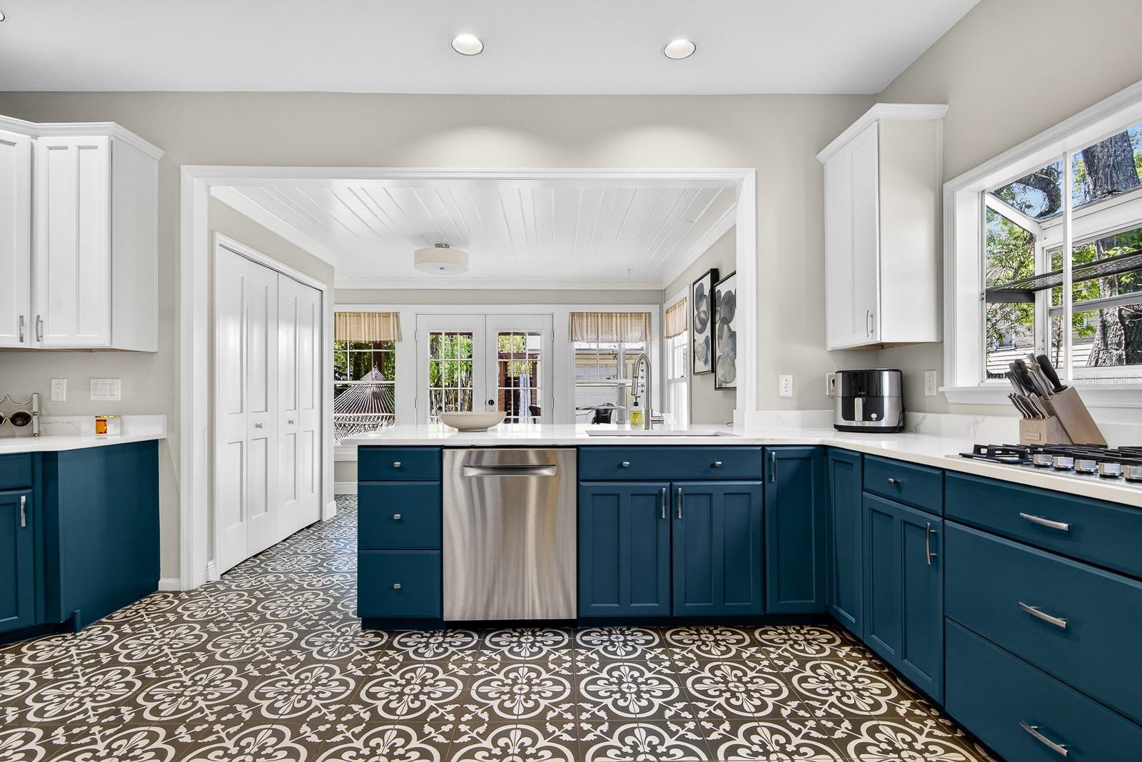 MARINE MANOR A REV - Residential