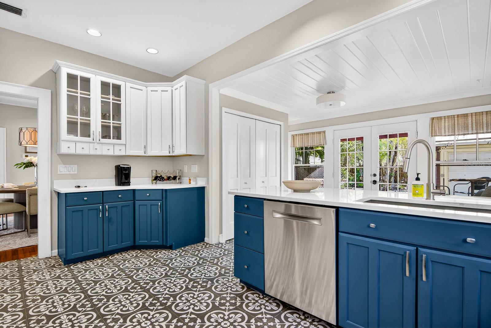 MARINE MANOR A REV - Residential