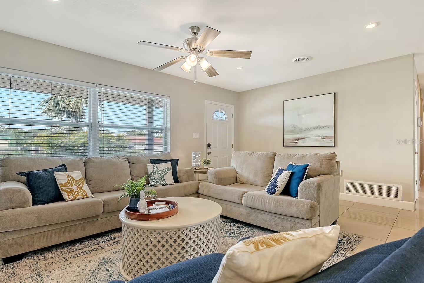 1109 DE NARVAEZ AVENUE