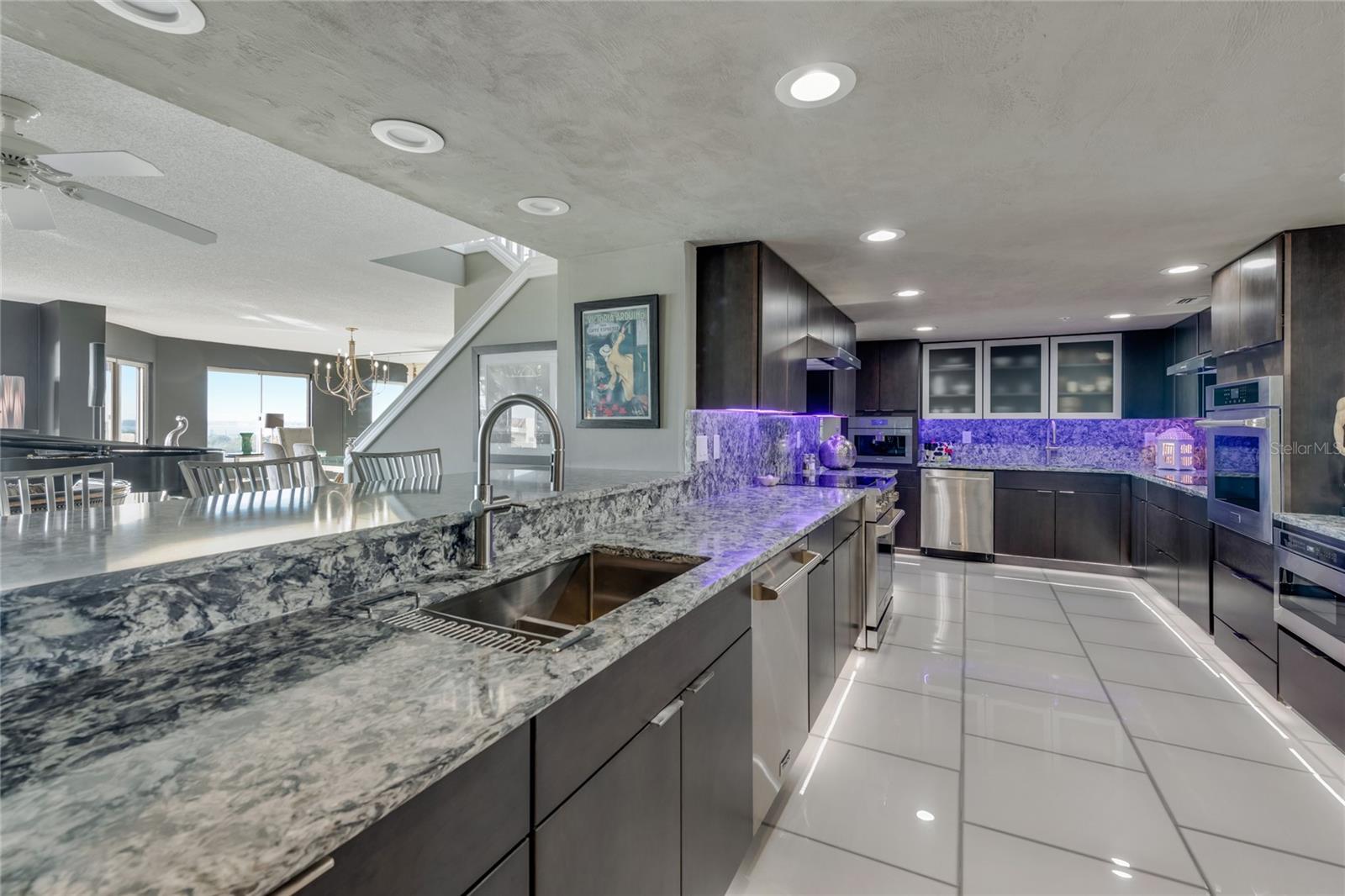 3 OCEANS WEST BOULEVARD 7C6
