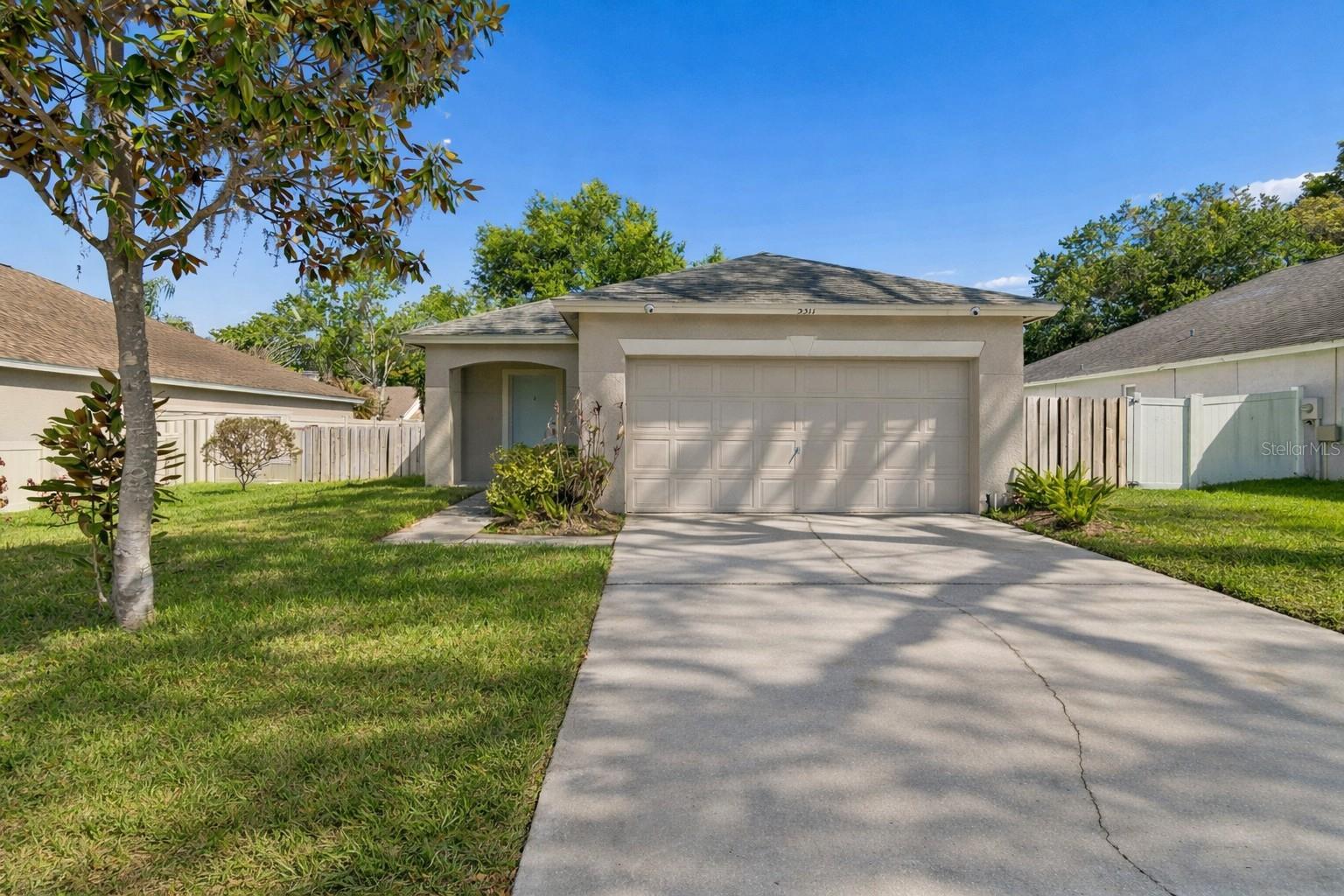 RANDOM OAKS PH 02 UNIT 01 - Residential