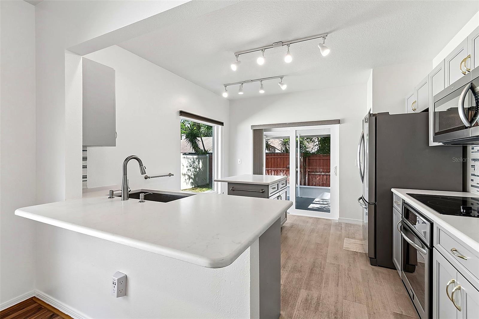 RANDOM OAKS PH 02 UNIT 01 - Residential