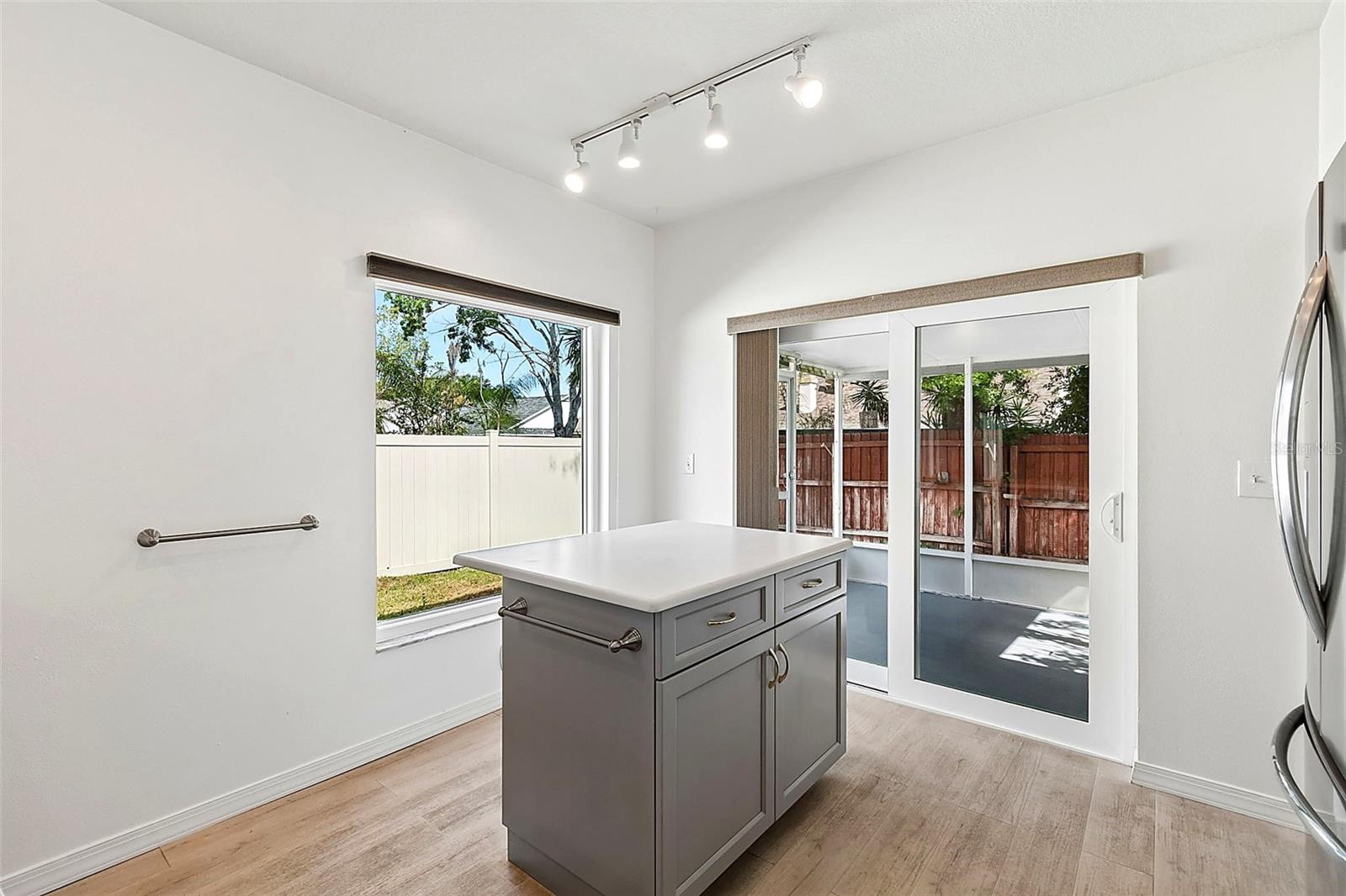 RANDOM OAKS PH 02 UNIT 01 - Residential