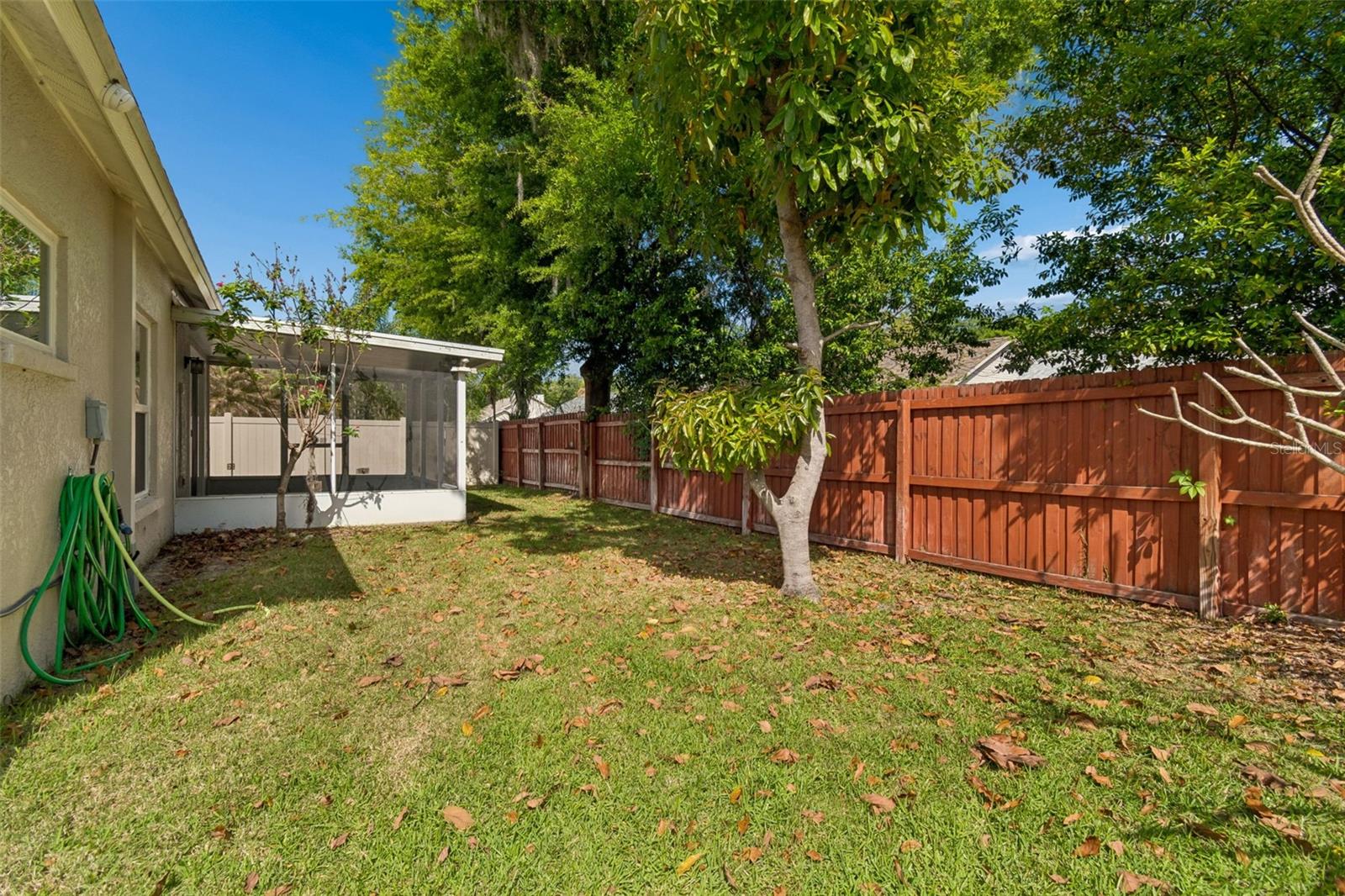 RANDOM OAKS PH 02 UNIT 01 - Residential