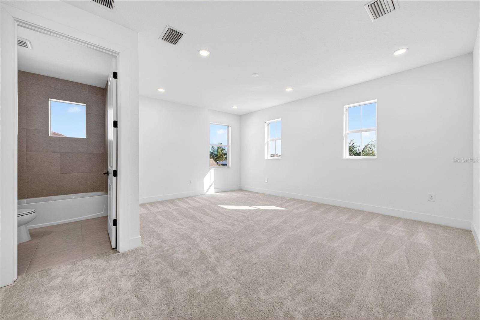 ISLES AT LAKEWOOD RANCH - Residential