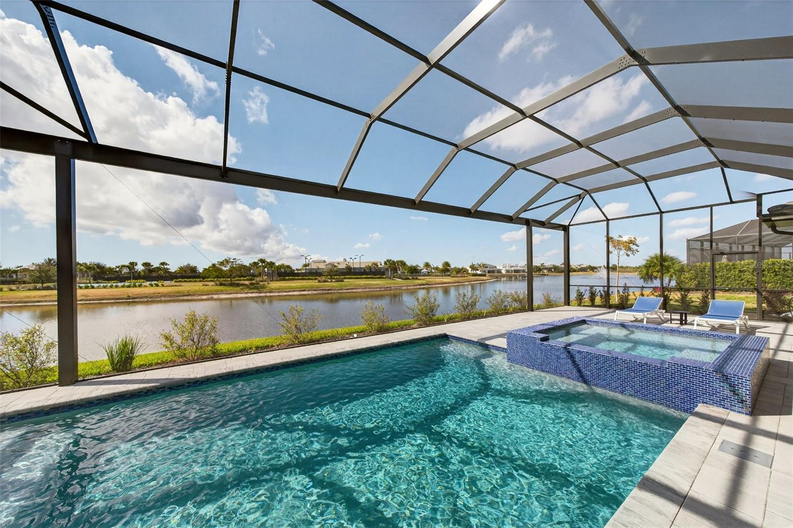 ISLES AT LAKEWOOD RANCH - Residential