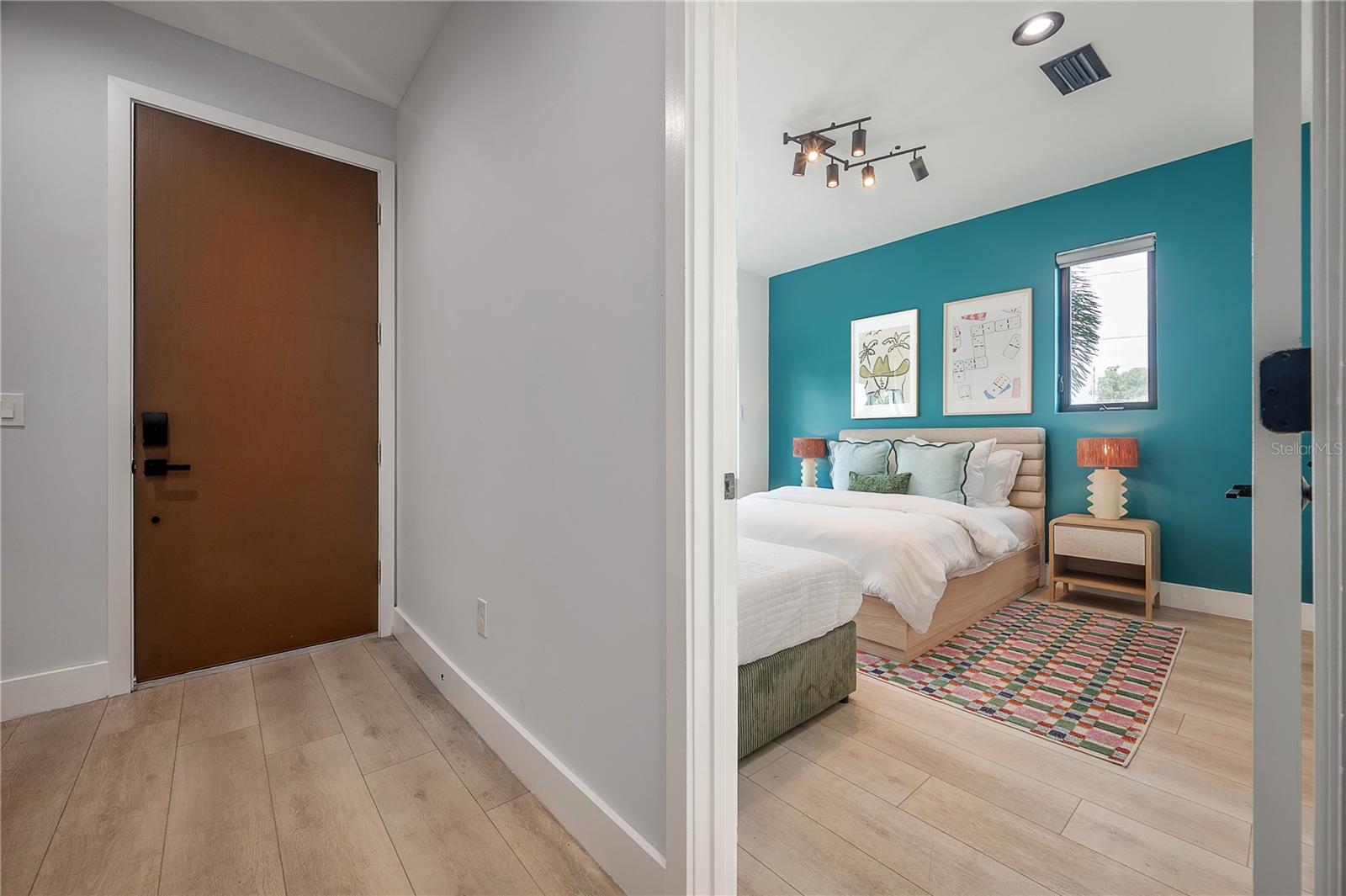 117 W GLADYS STREET 2