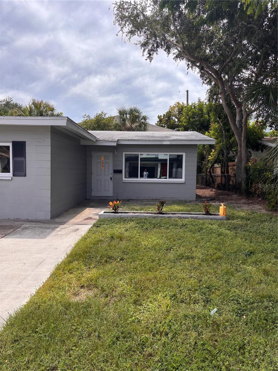 3 bedroom 1 bath updated duplex with new flooring, appliances and interior paint. Unit has a laundry room with washer. There are some newer windows and new bath fixtures. The unit has a fenced in backyard and new landscaping in front. Monthly lawn service included. Location close to downtown St. Petersburg. Agent is owner of duplex.