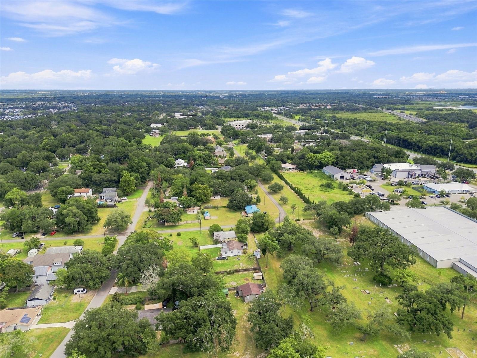 320 W SADLER AVENUE