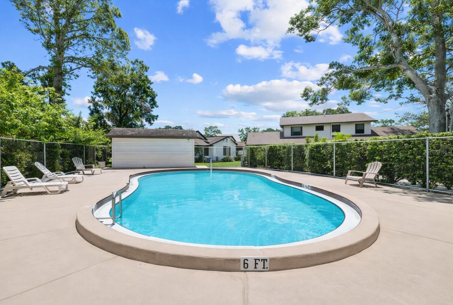 BREEZEWAY VILLAS CONDO TWNHS - Residential