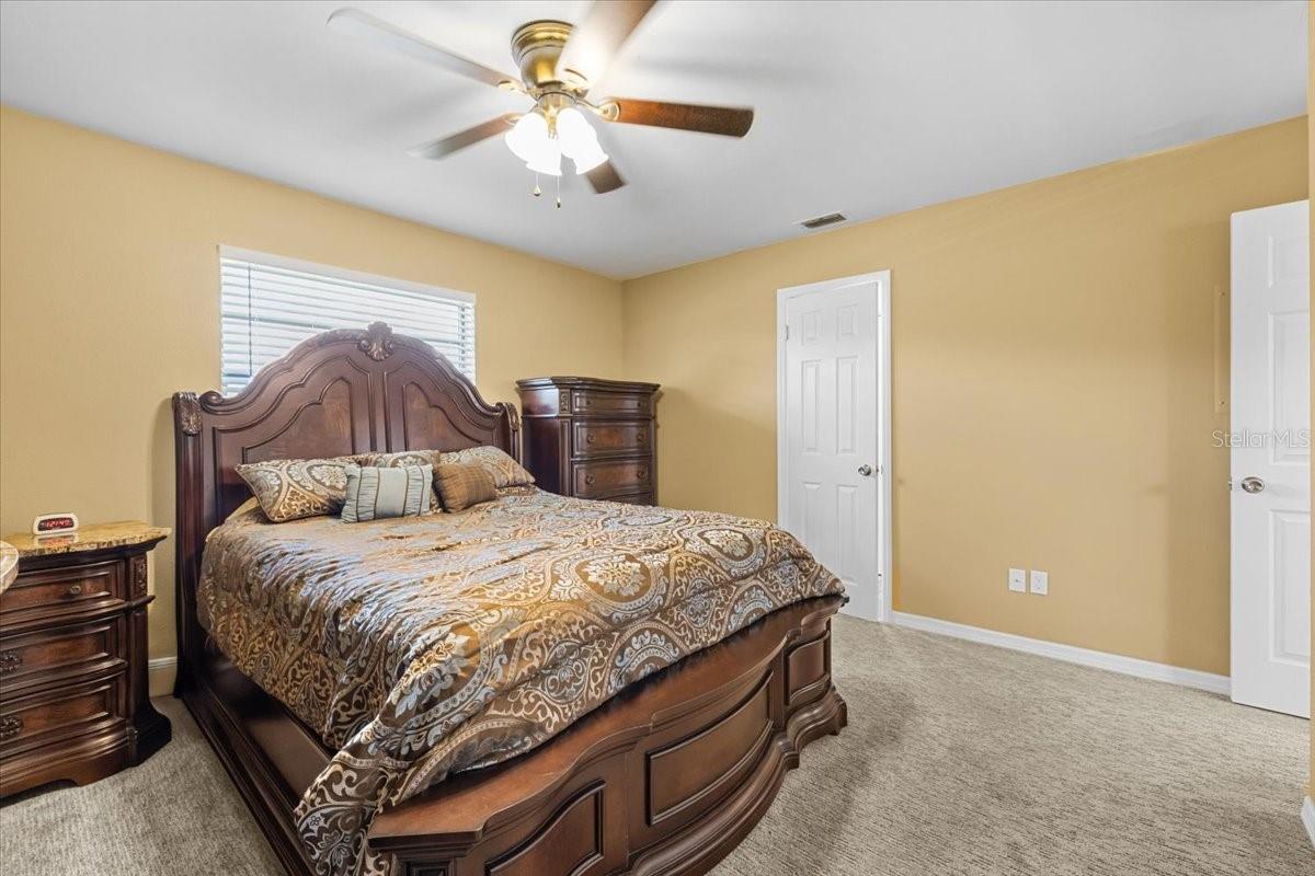 BREEZEWAY VILLAS CONDO TWNHS - Residential