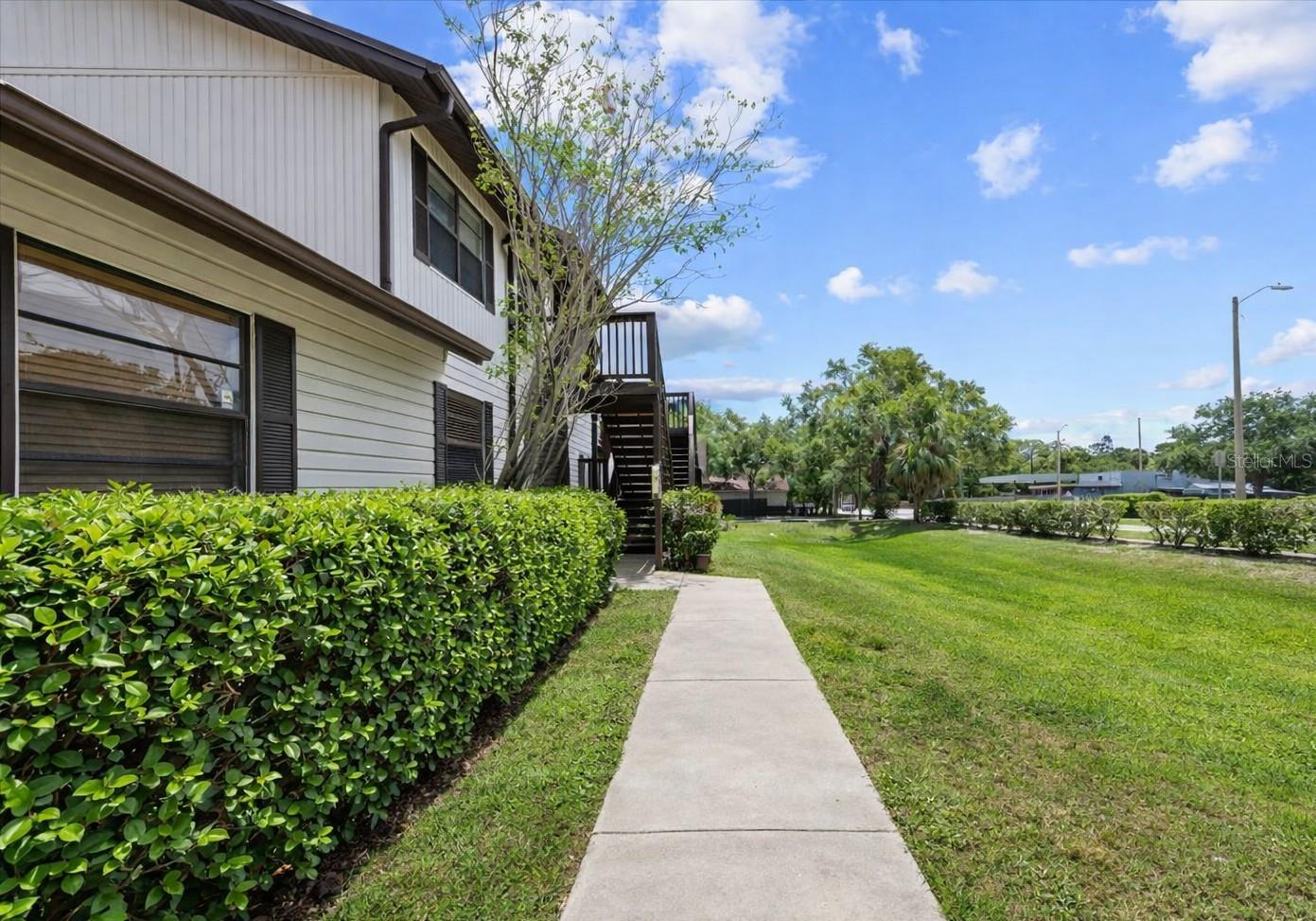 BREEZEWAY VILLAS CONDO TWNHS - Residential
