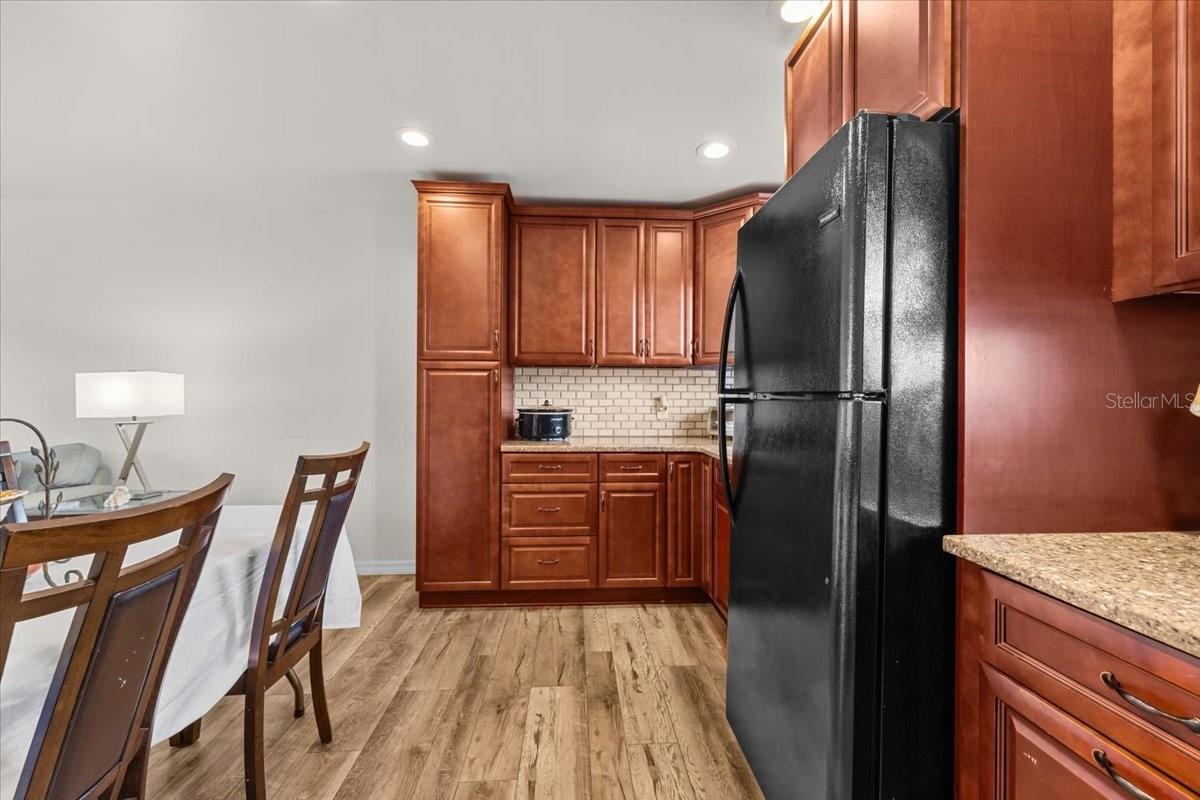 BREEZEWAY VILLAS CONDO TWNHS - Residential