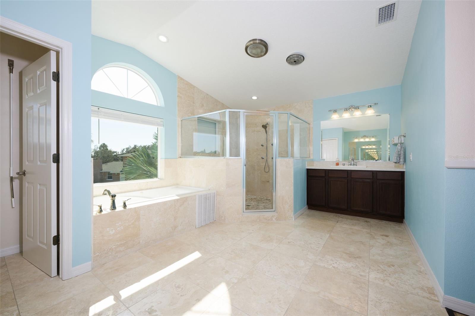 ROCKEFELLER HEIGHTS - Residential