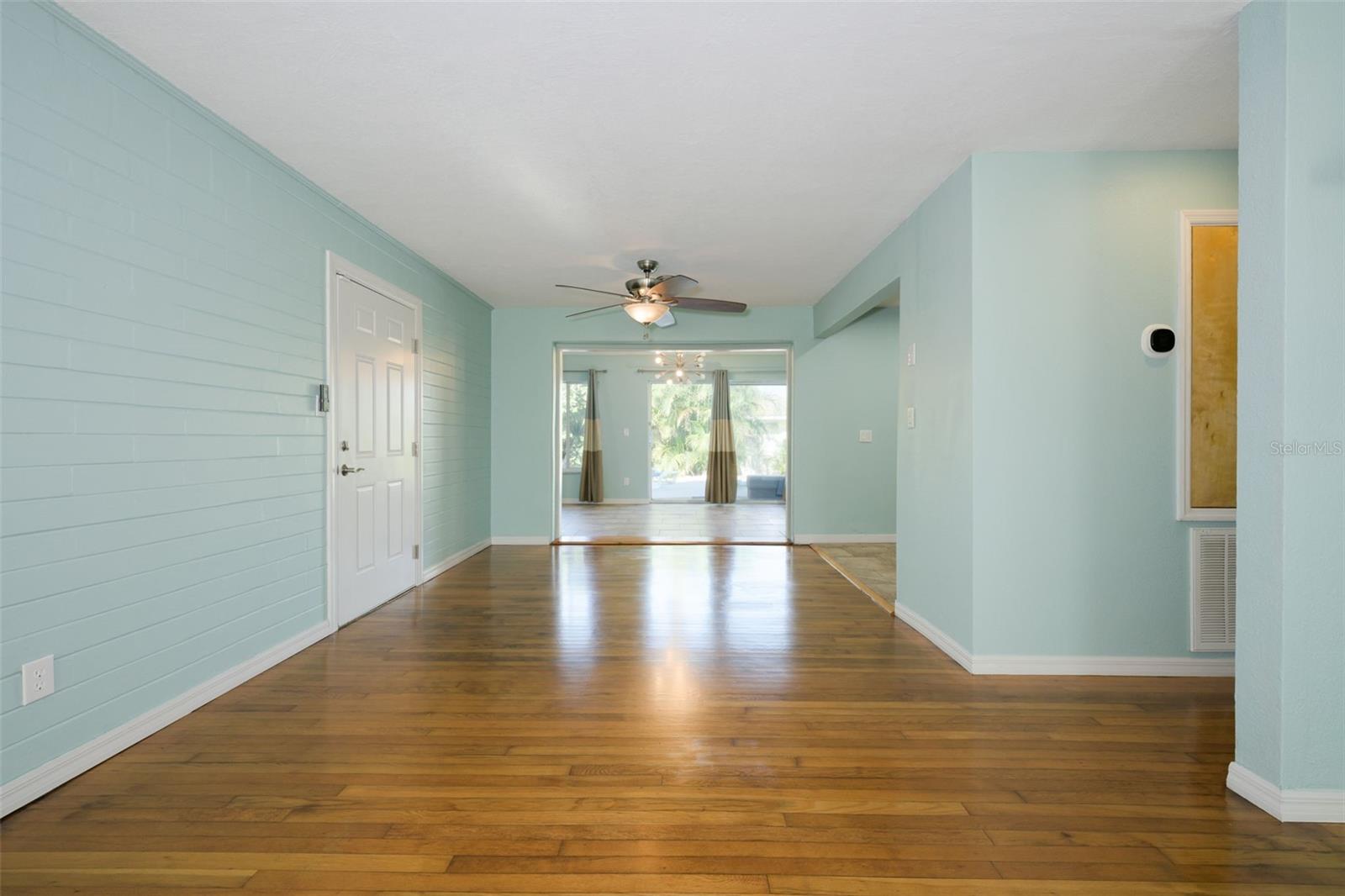 ROCKEFELLER HEIGHTS - Residential