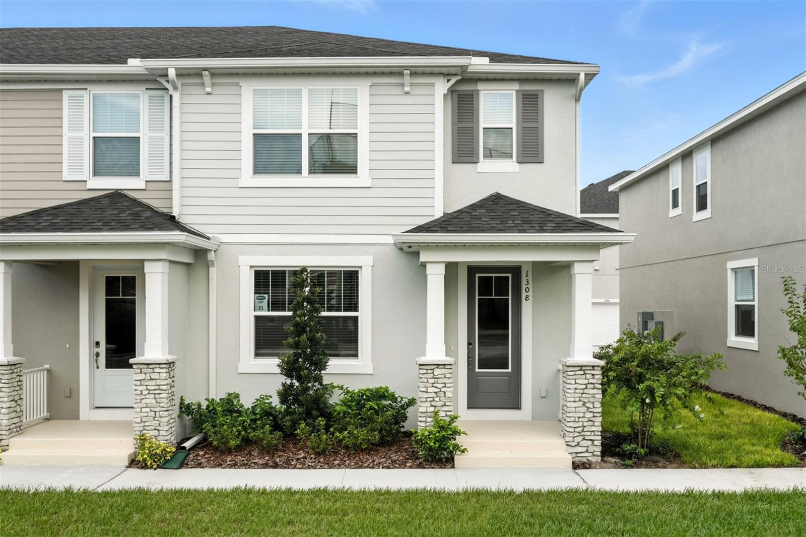 HICKORY GROVE - Residential